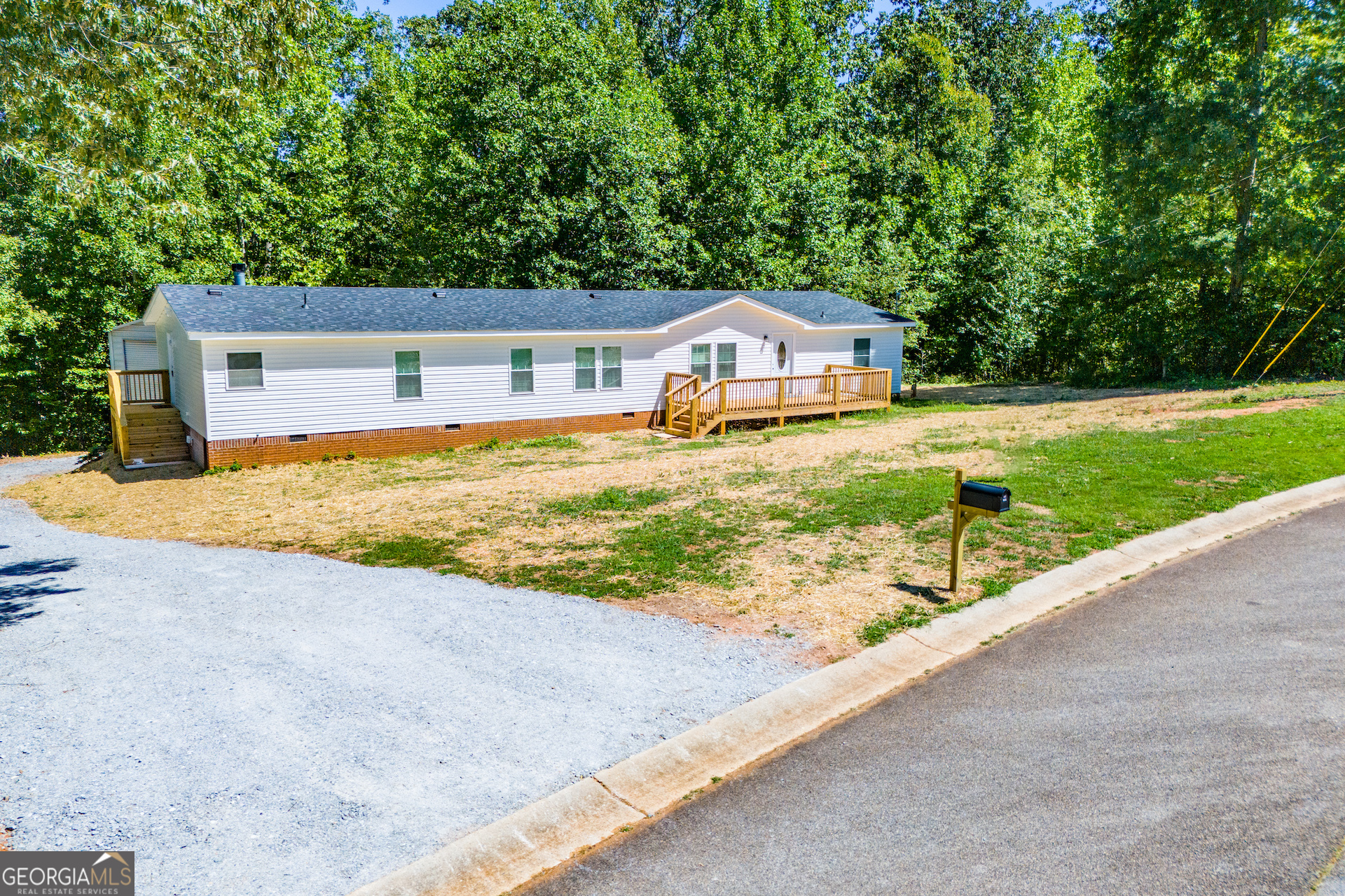 517 Tree Ridge
