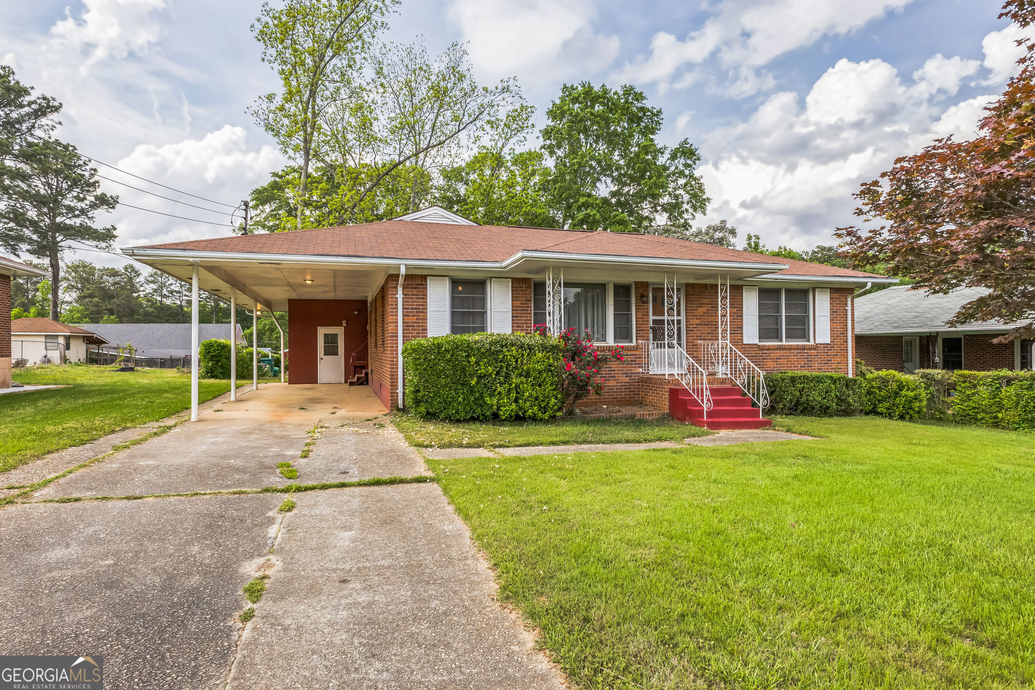 5295 Woodland Drive