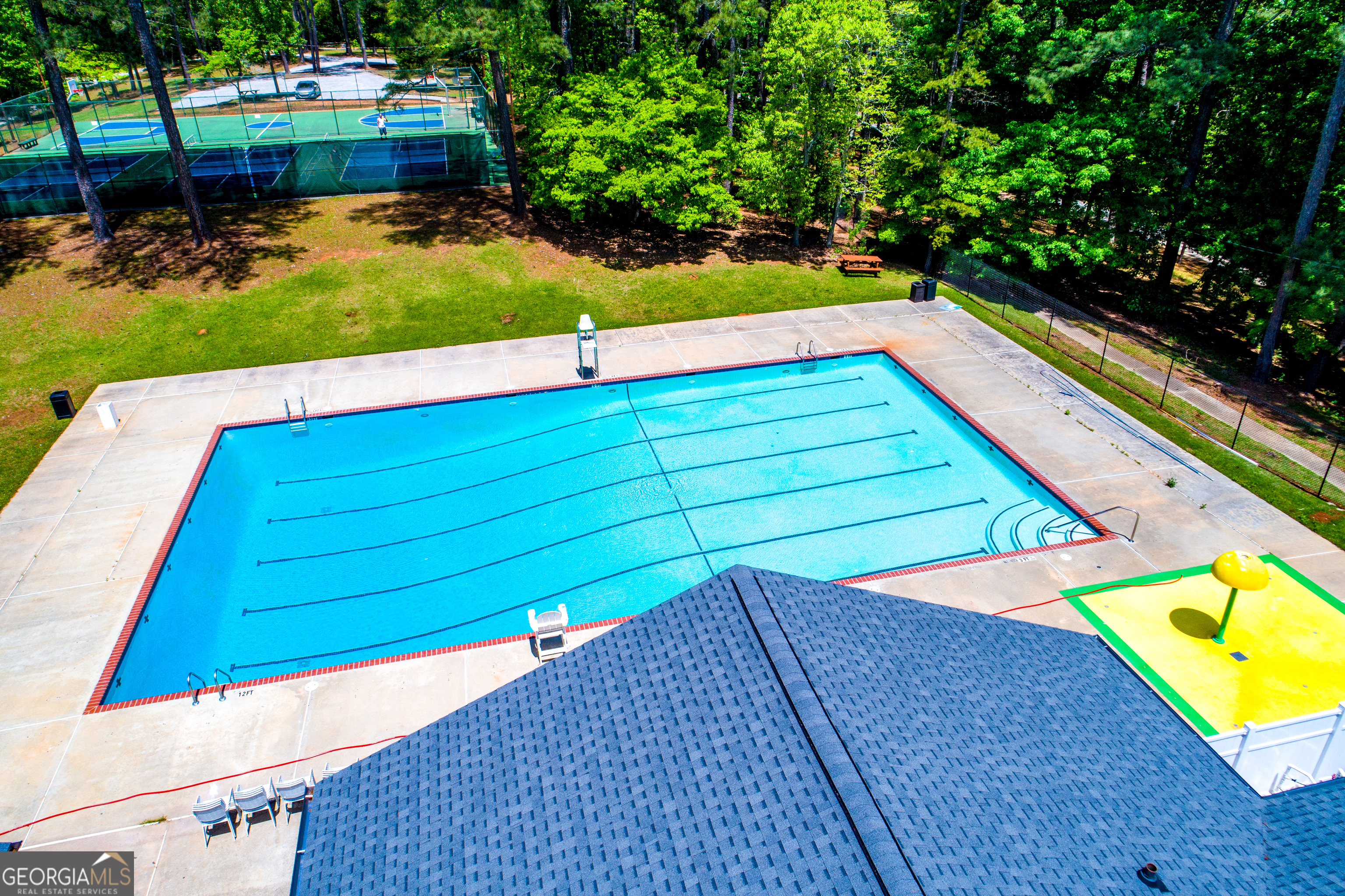 9018 Lakeview Parkway