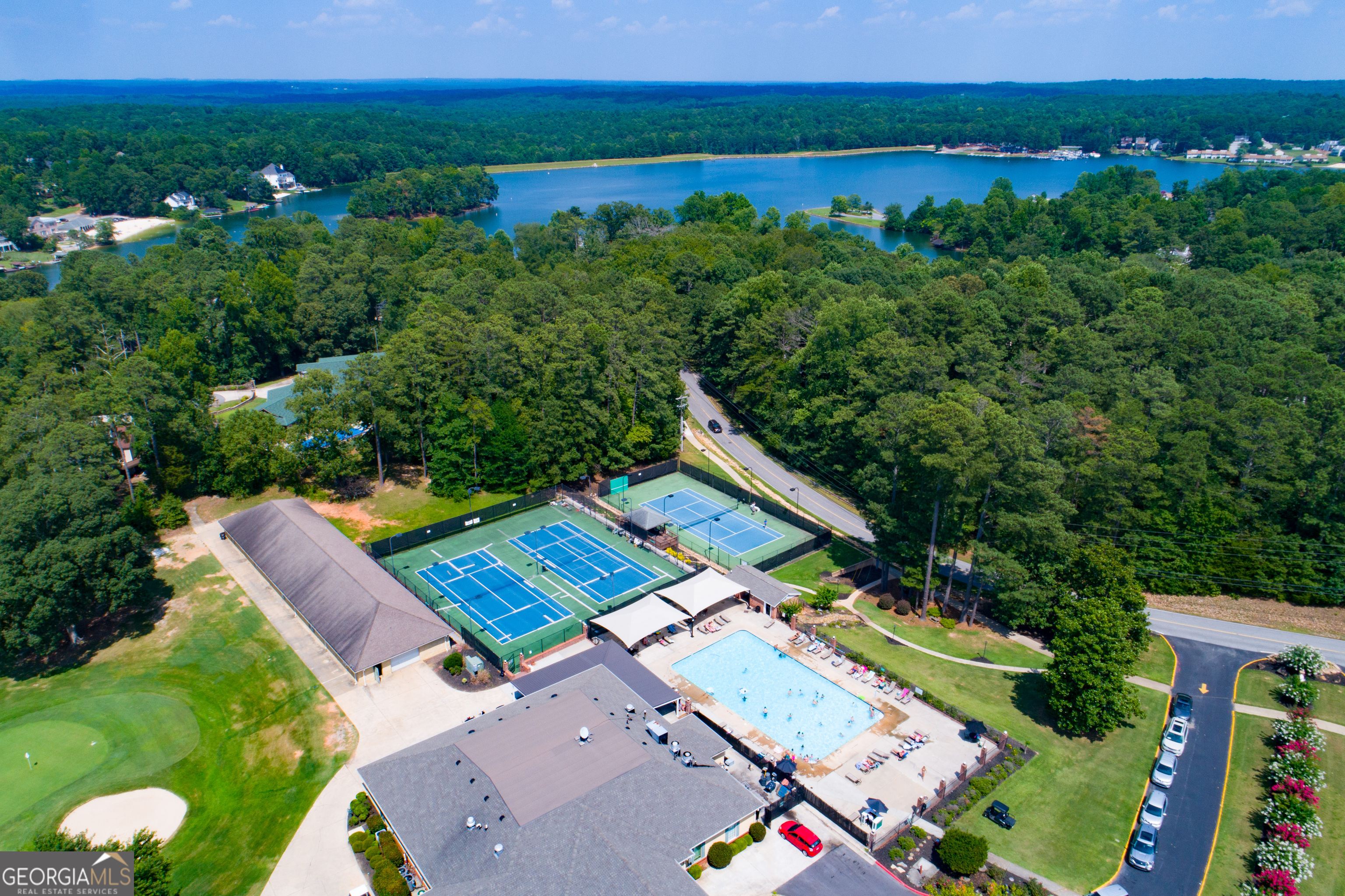 9018 Lakeview Parkway
