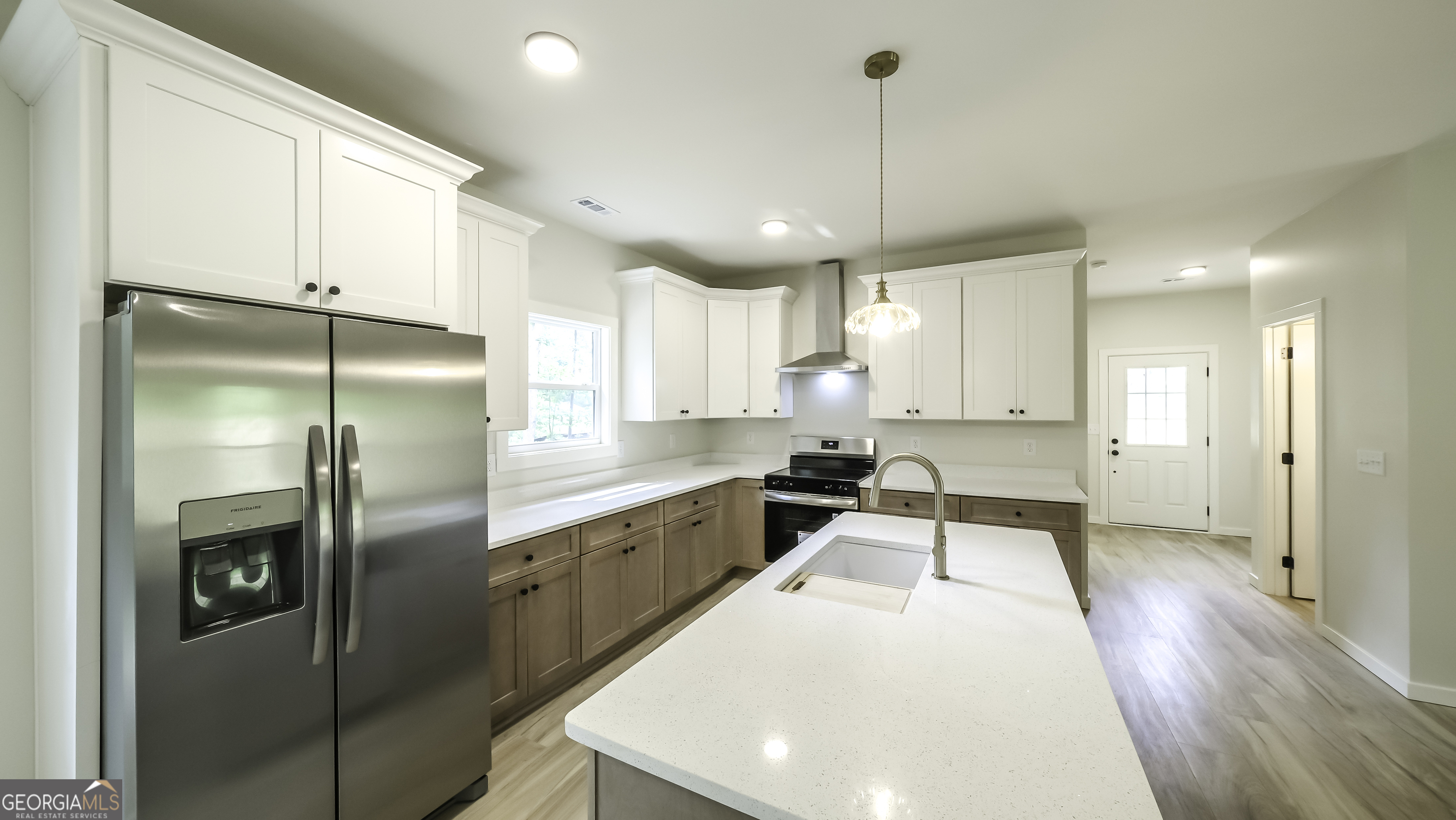530 Tree Ridge