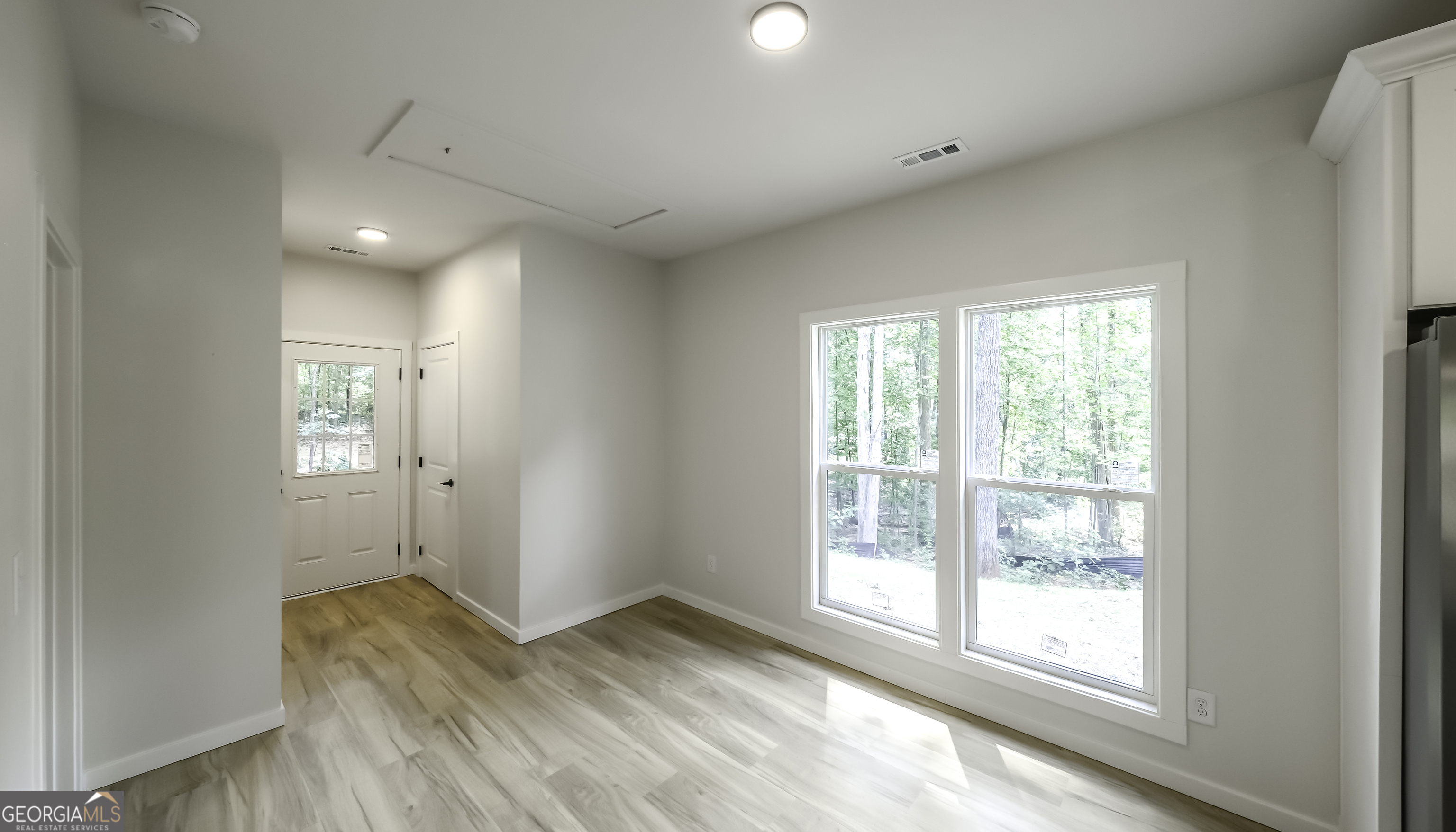 530 Tree Ridge