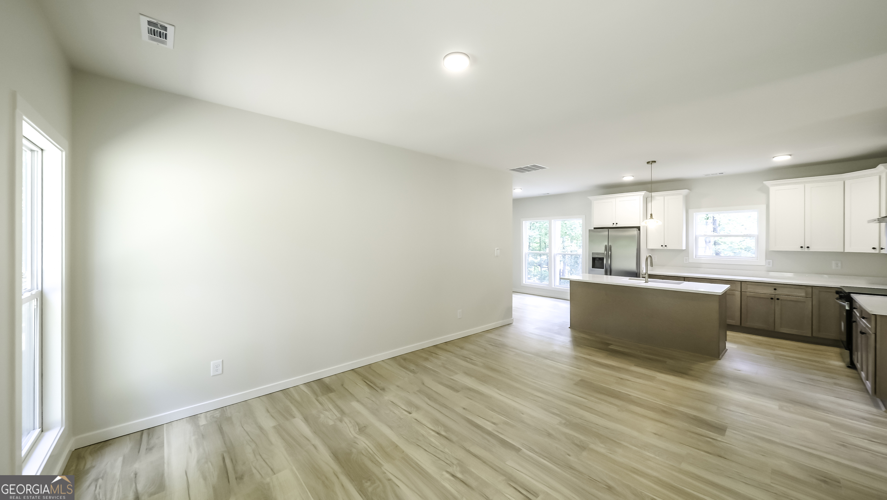 530 Tree Ridge