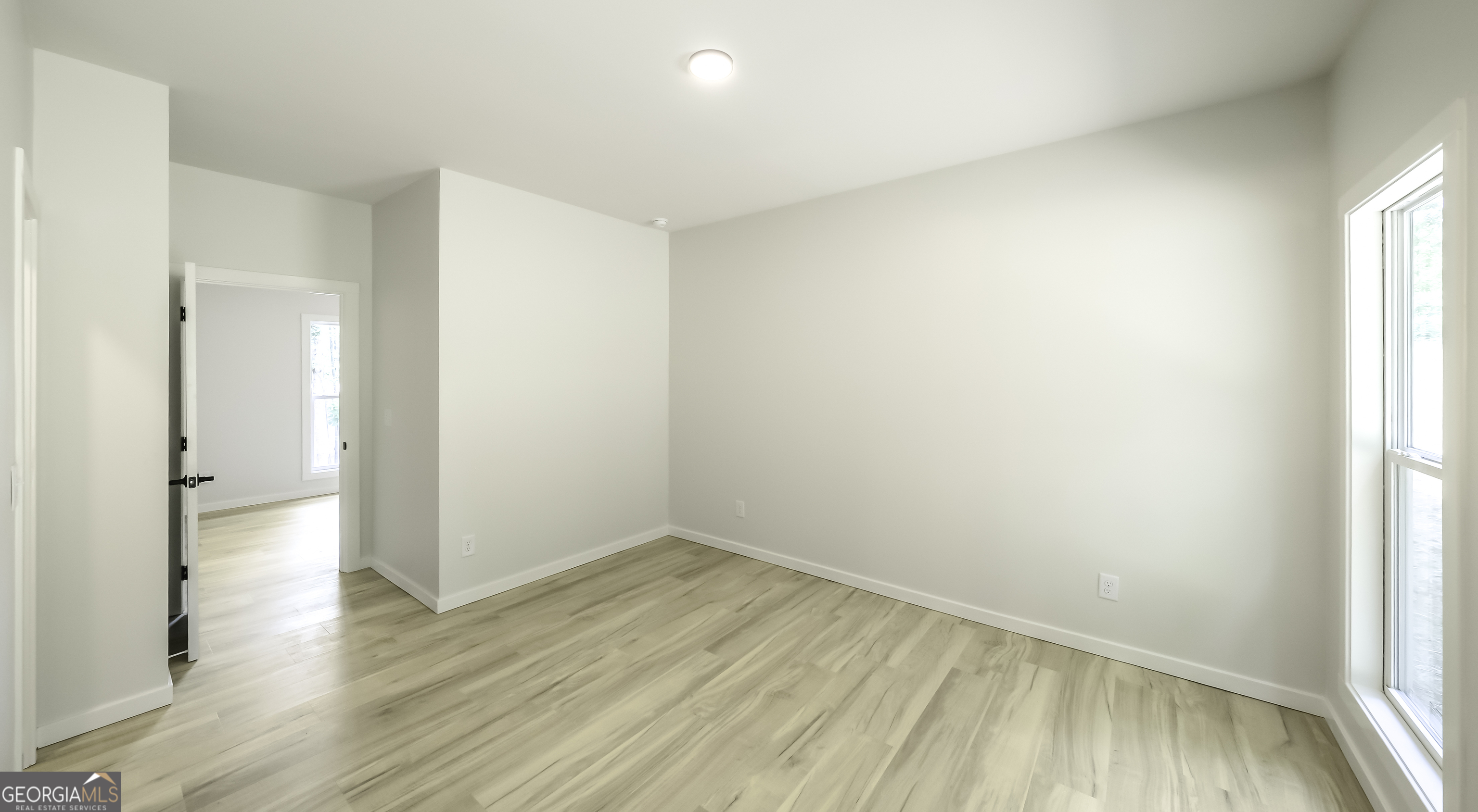 530 Tree Ridge