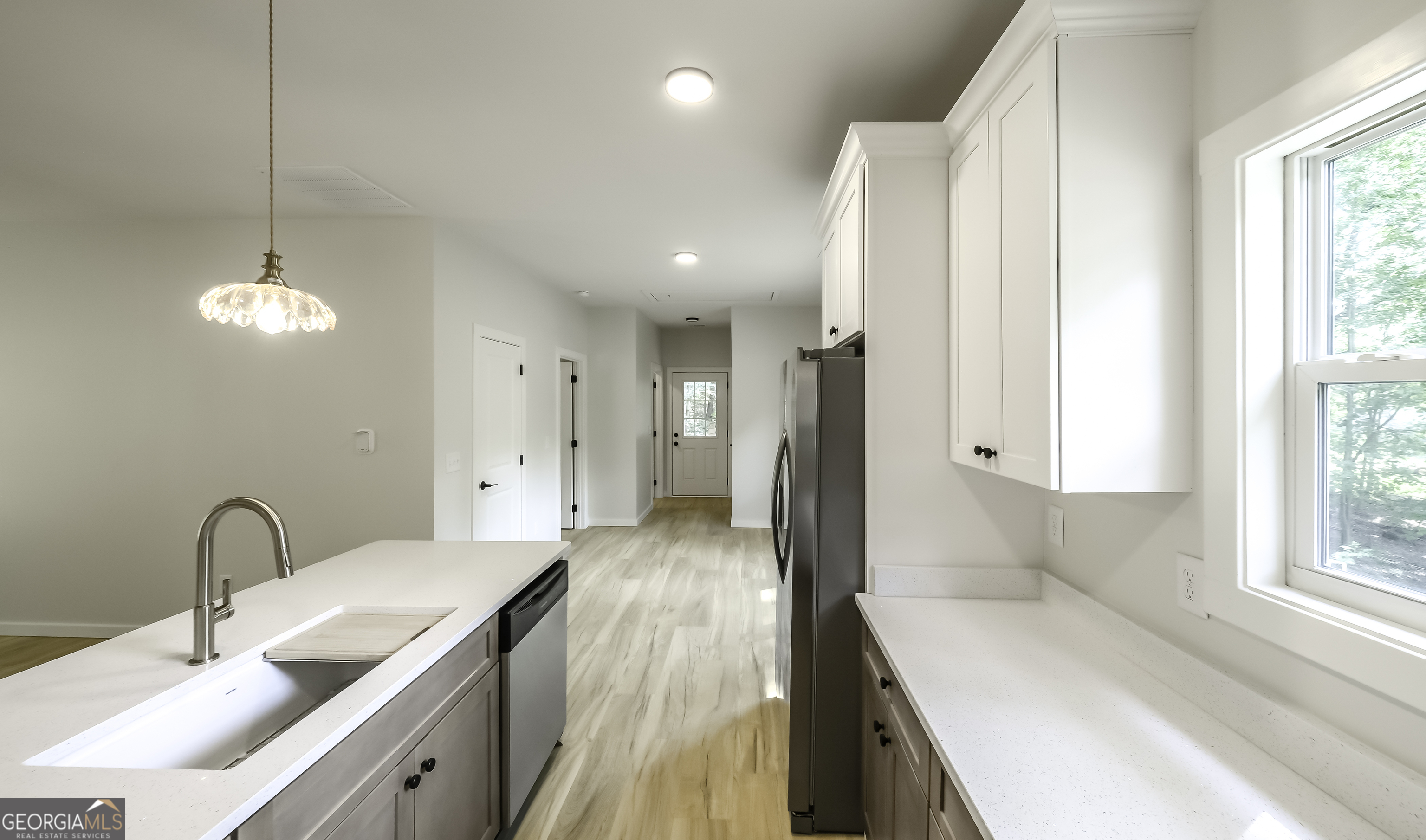 530 Tree Ridge