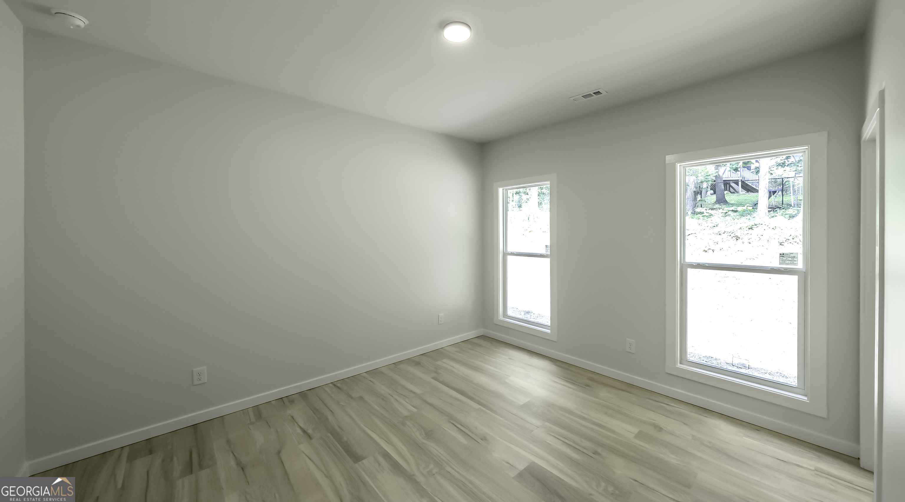 530 Tree Ridge