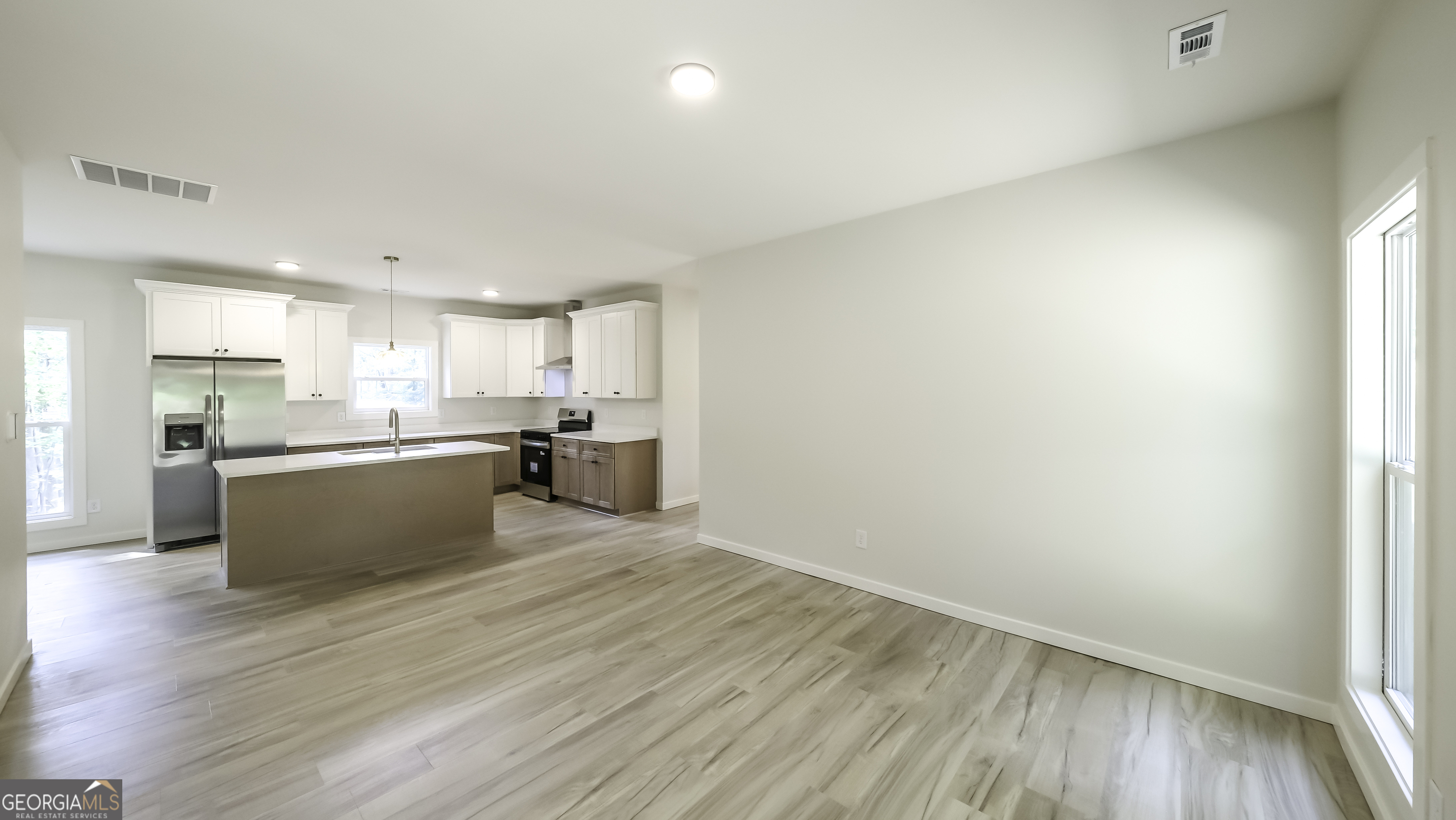 530 Tree Ridge