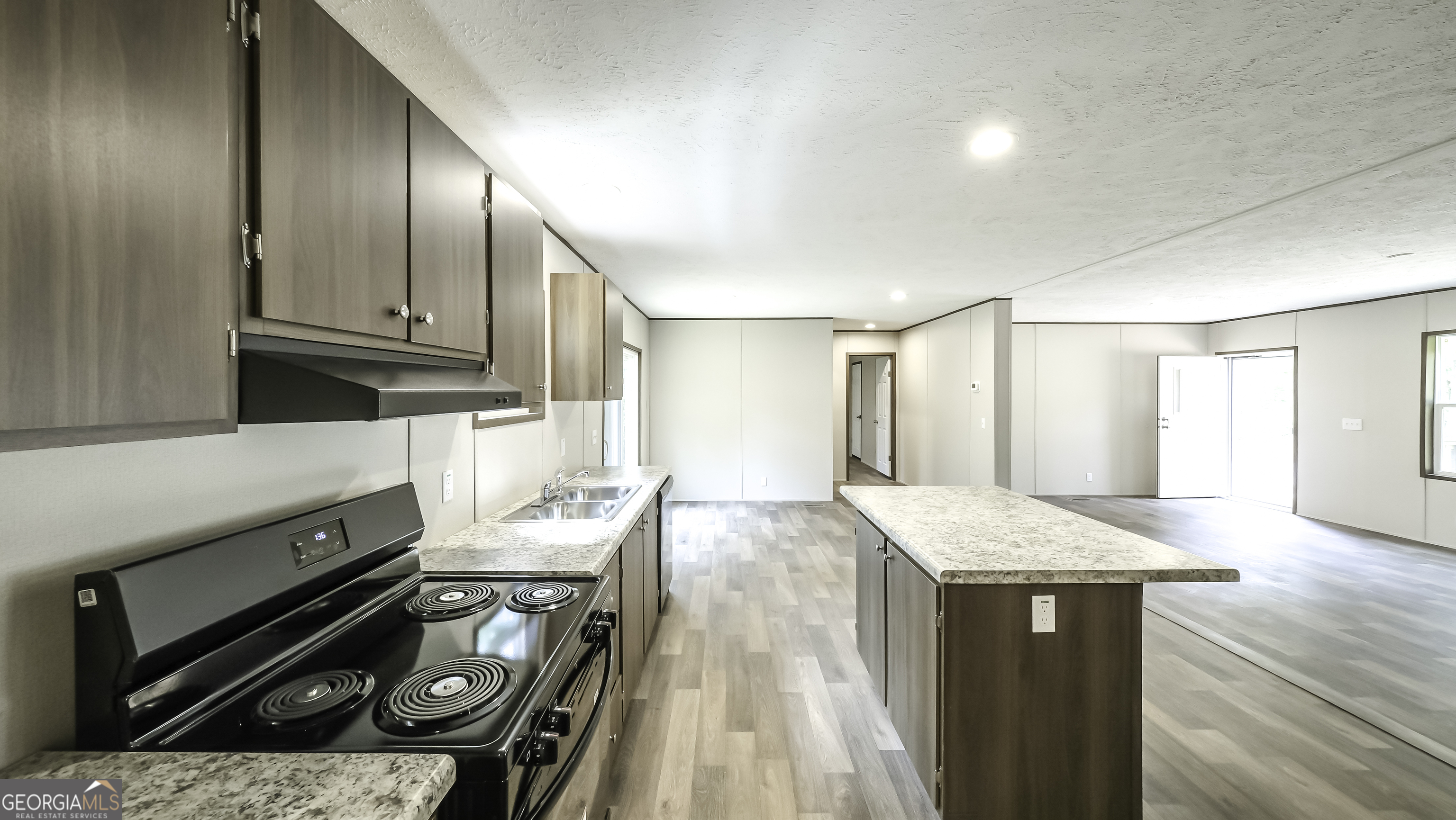 534 Tree Ridge