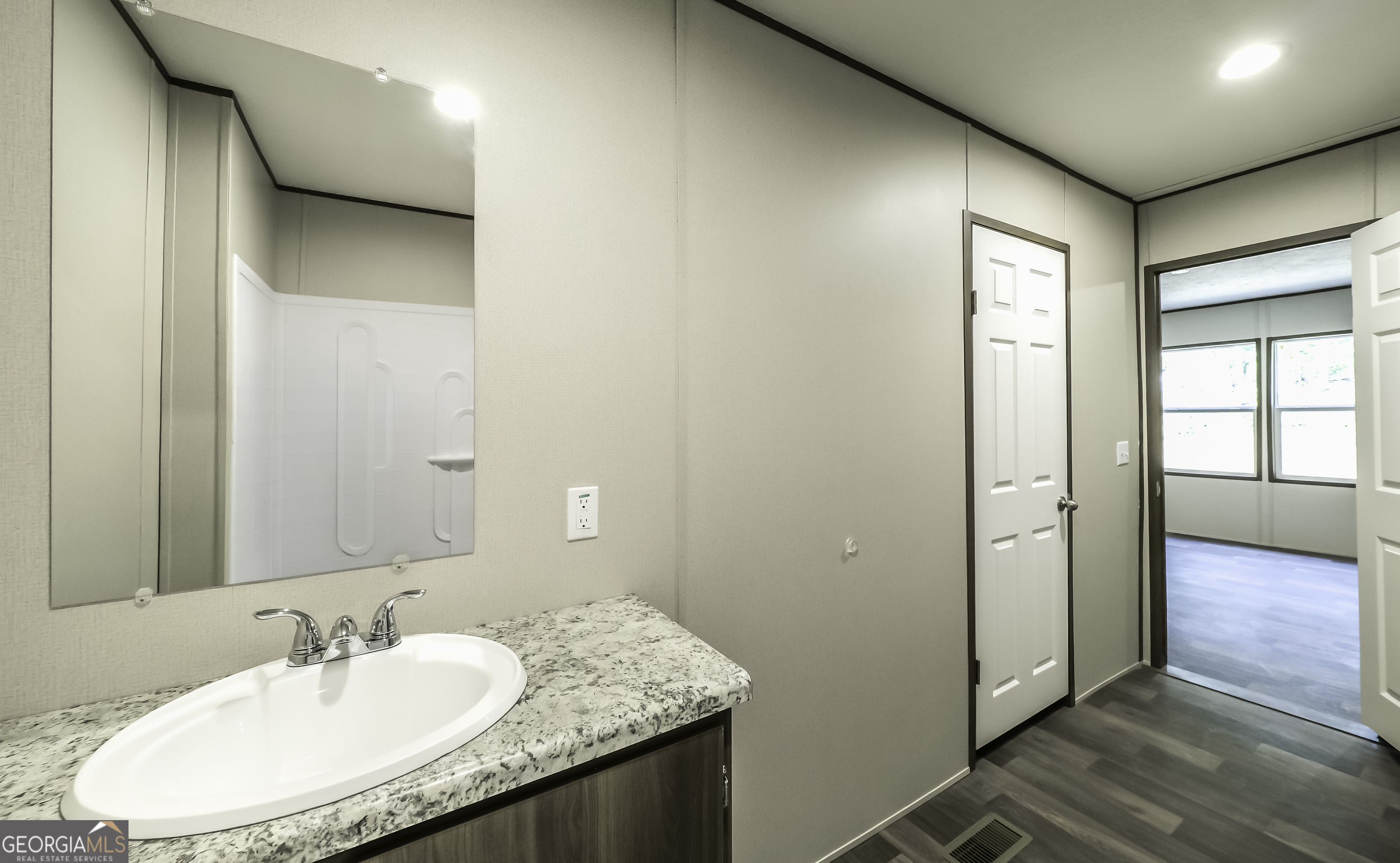 534 Tree Ridge