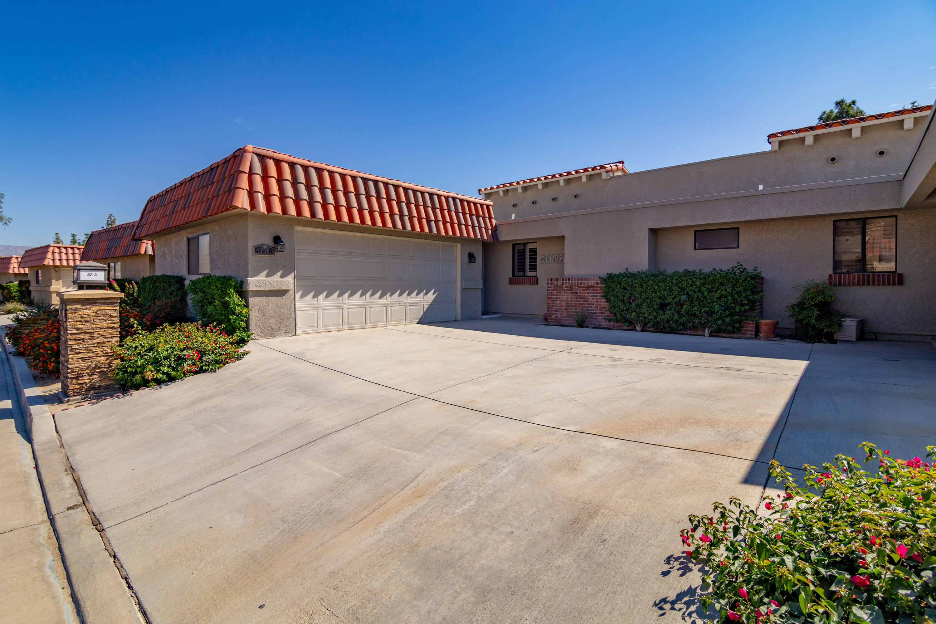 41080 La Costa CIR