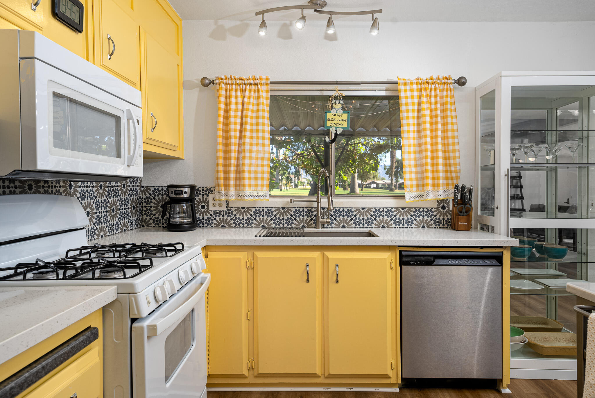 73450 Country Club DR Unit: 128