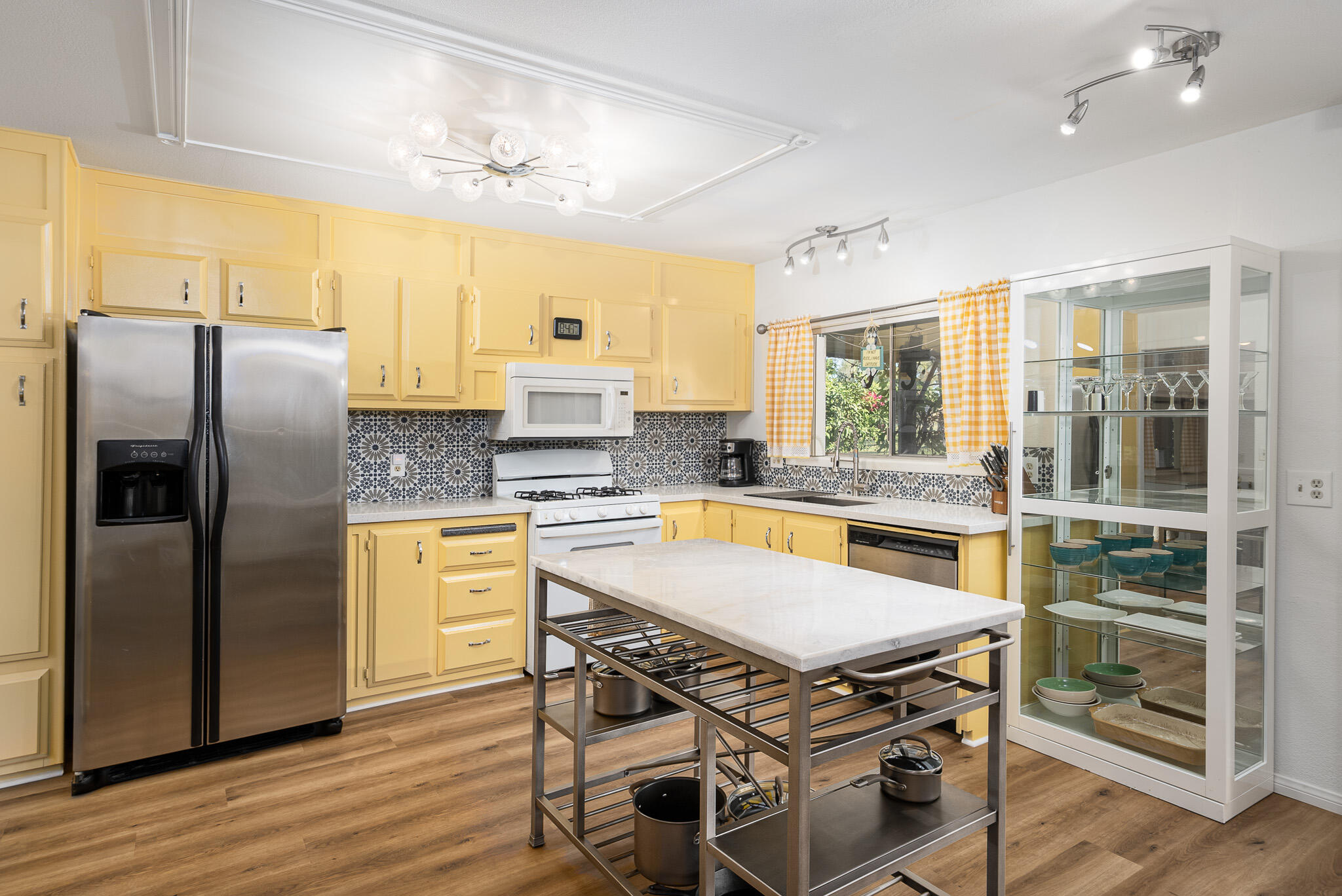 73450 Country Club DR Unit: 128