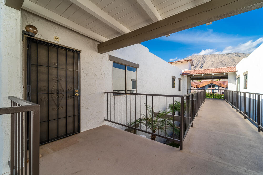 1050 E Ramon RD Unit: 116