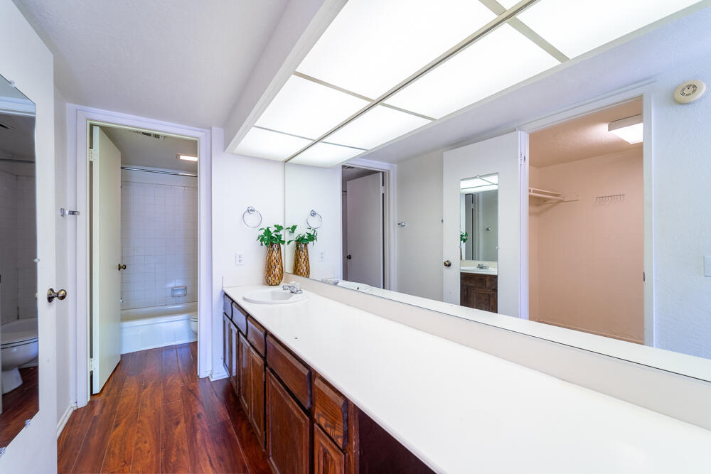 1050 E Ramon RD Unit: 116