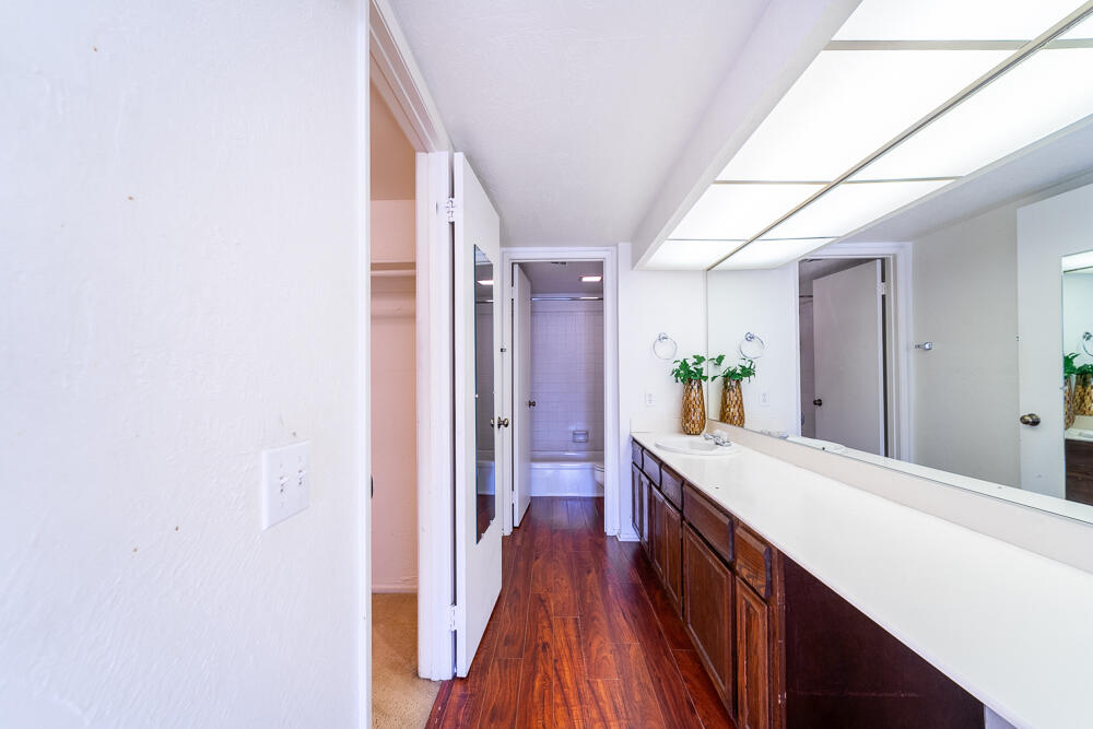 1050 E Ramon RD Unit: 116