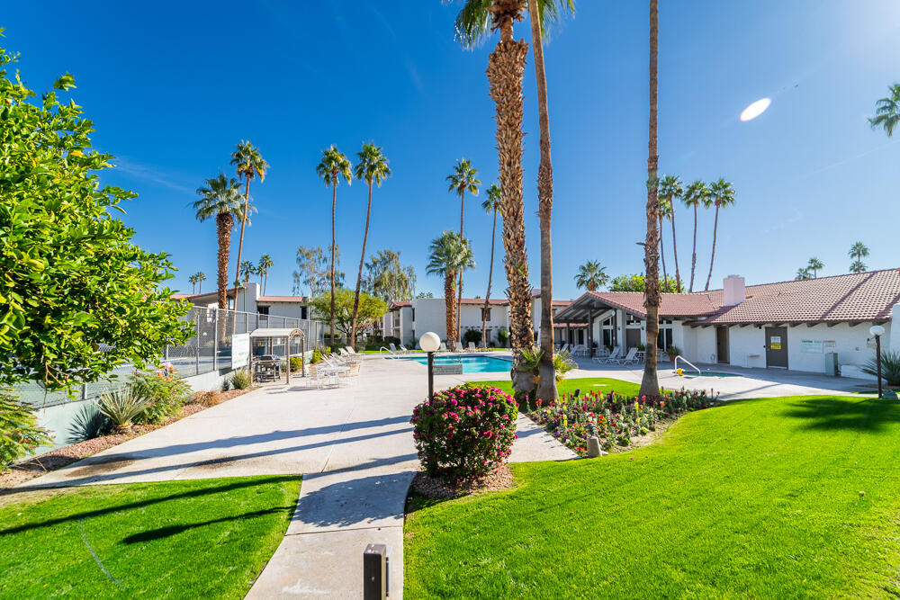 1050 E Ramon RD Unit: 116