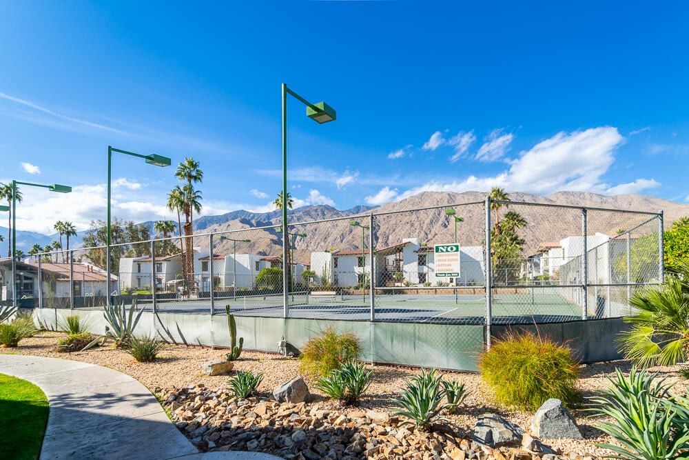 1050 E Ramon RD Unit: 116