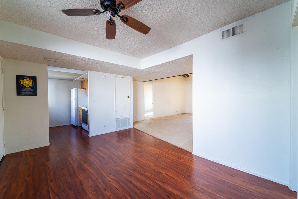 1050 E Ramon RD Unit: 116