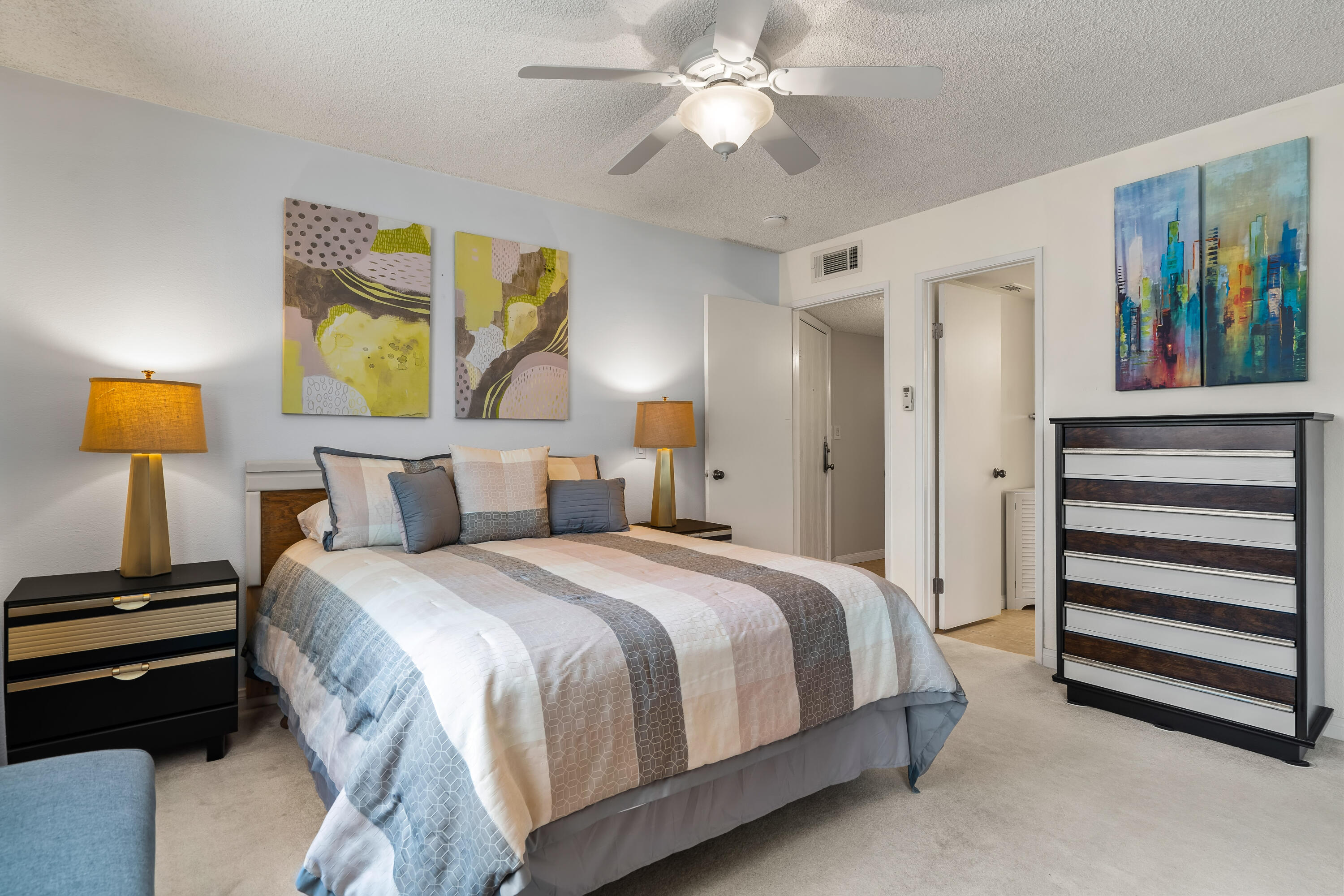 5300 E Waverly DR Unit: C4