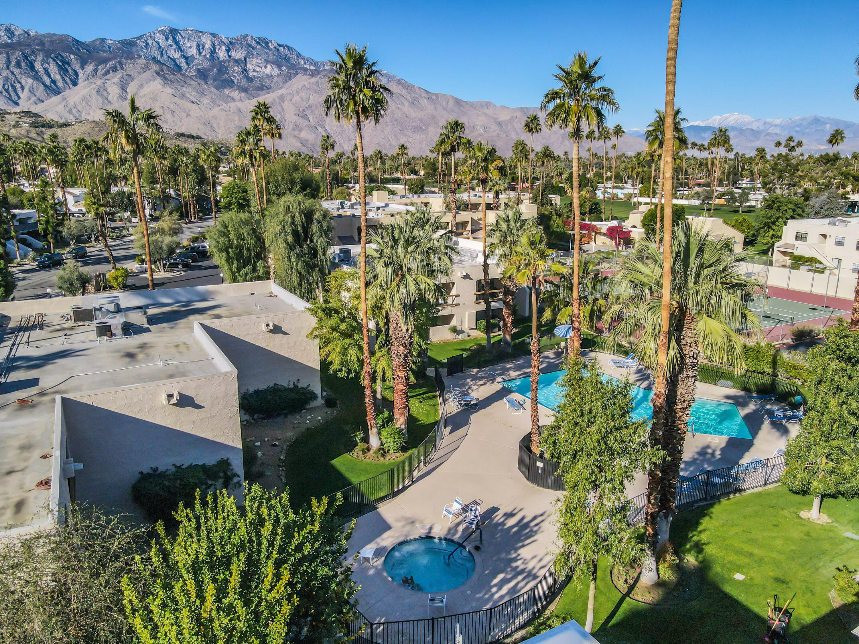 5300 E Waverly DR Unit: C4