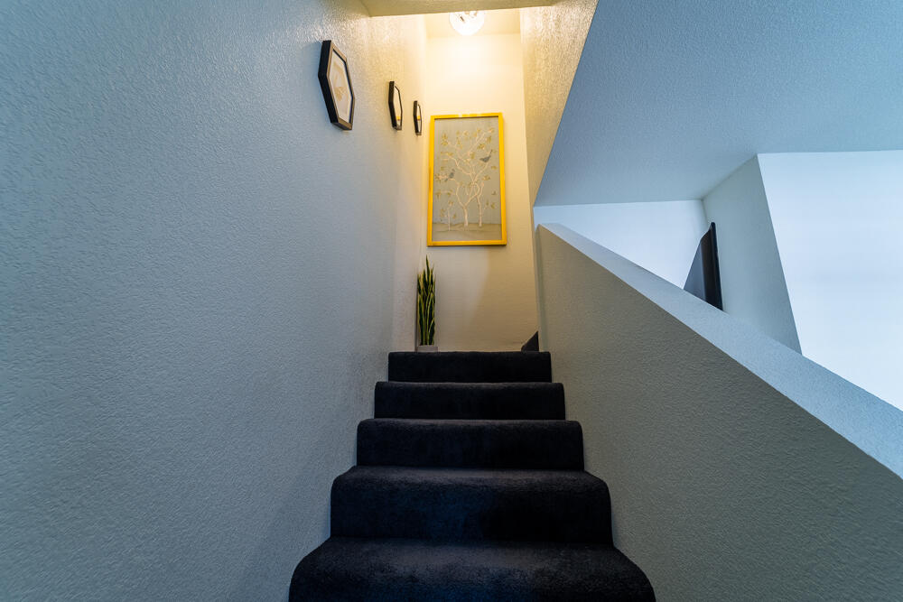 1268 E Ramon RD Unit: 9