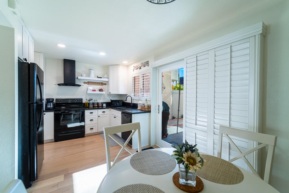 1268 E Ramon RD Unit: 9