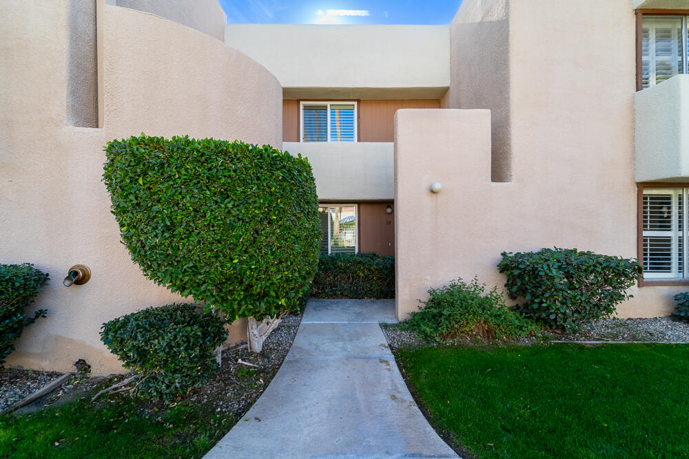 1268 E Ramon RD Unit: 9