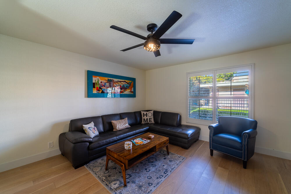 1268 E Ramon RD Unit: 9