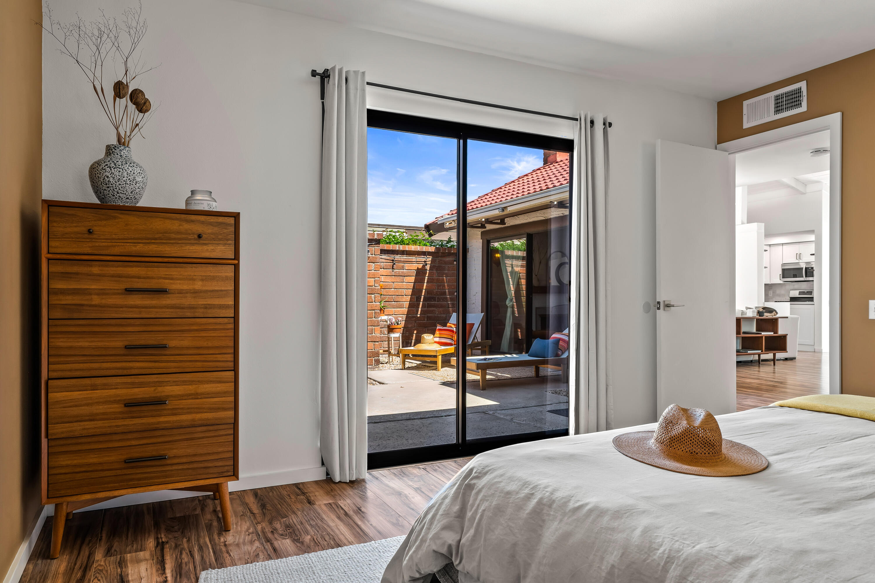 2487 S Gene Autry TRL Unit: C