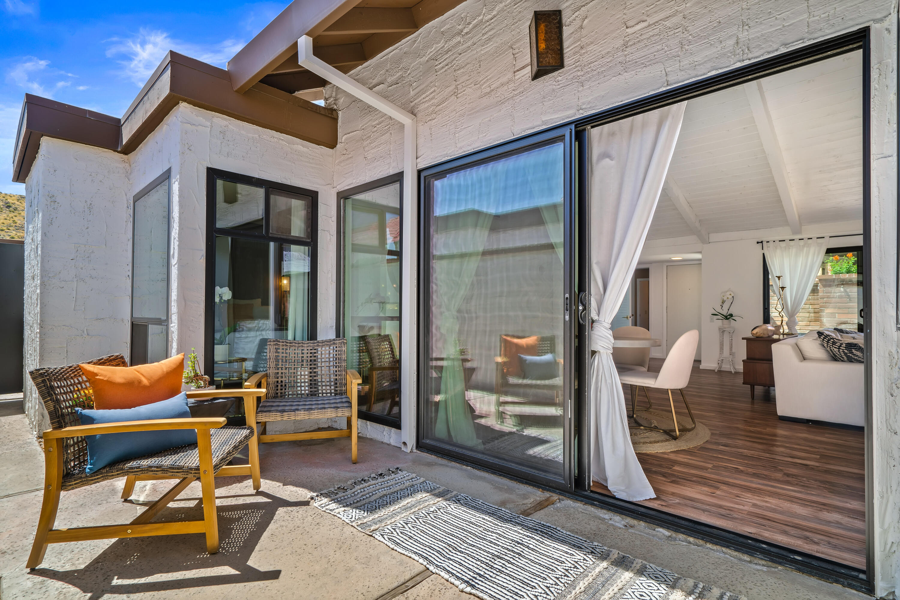 2487 S Gene Autry TRL Unit: C