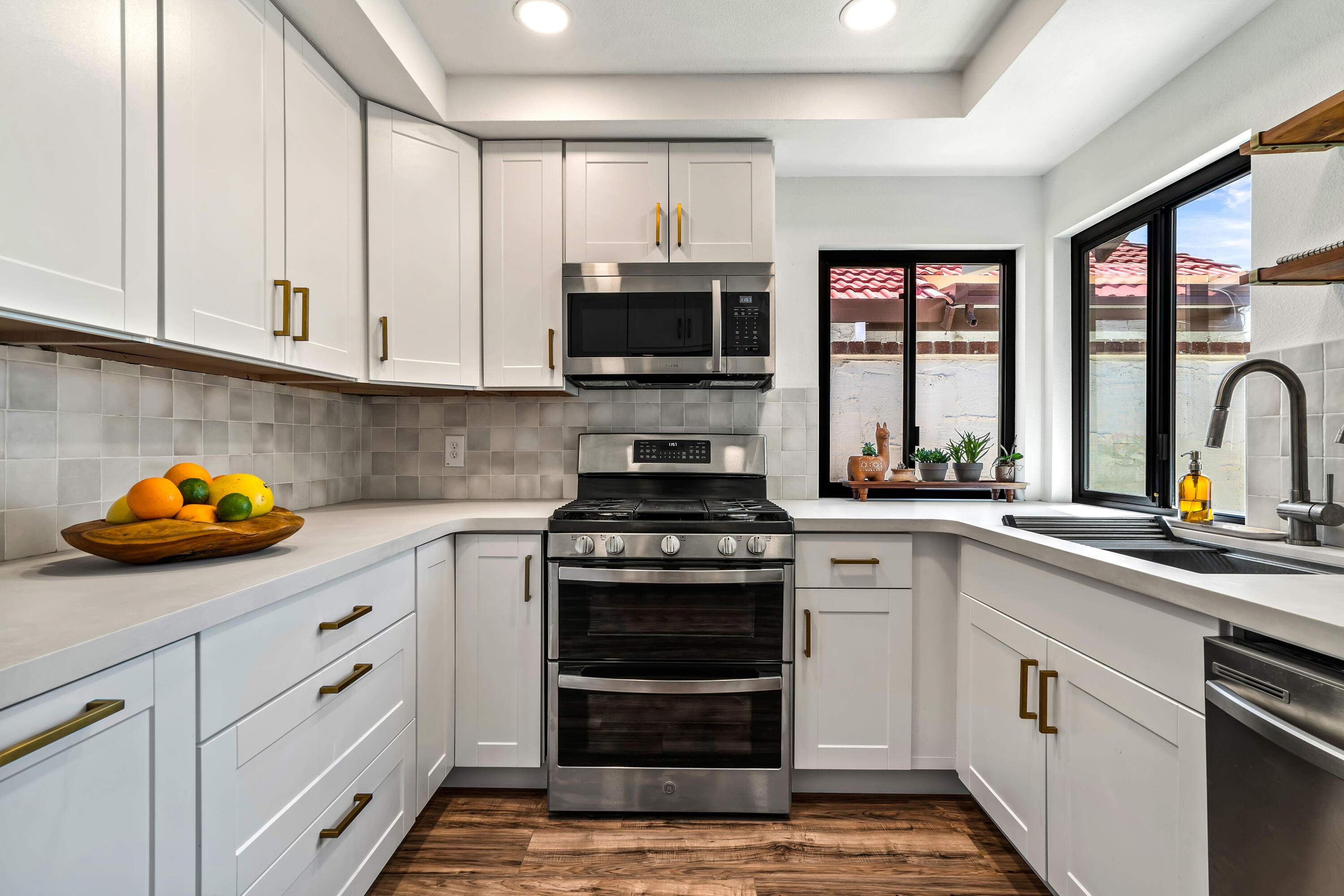 2487 S Gene Autry TRL Unit: C