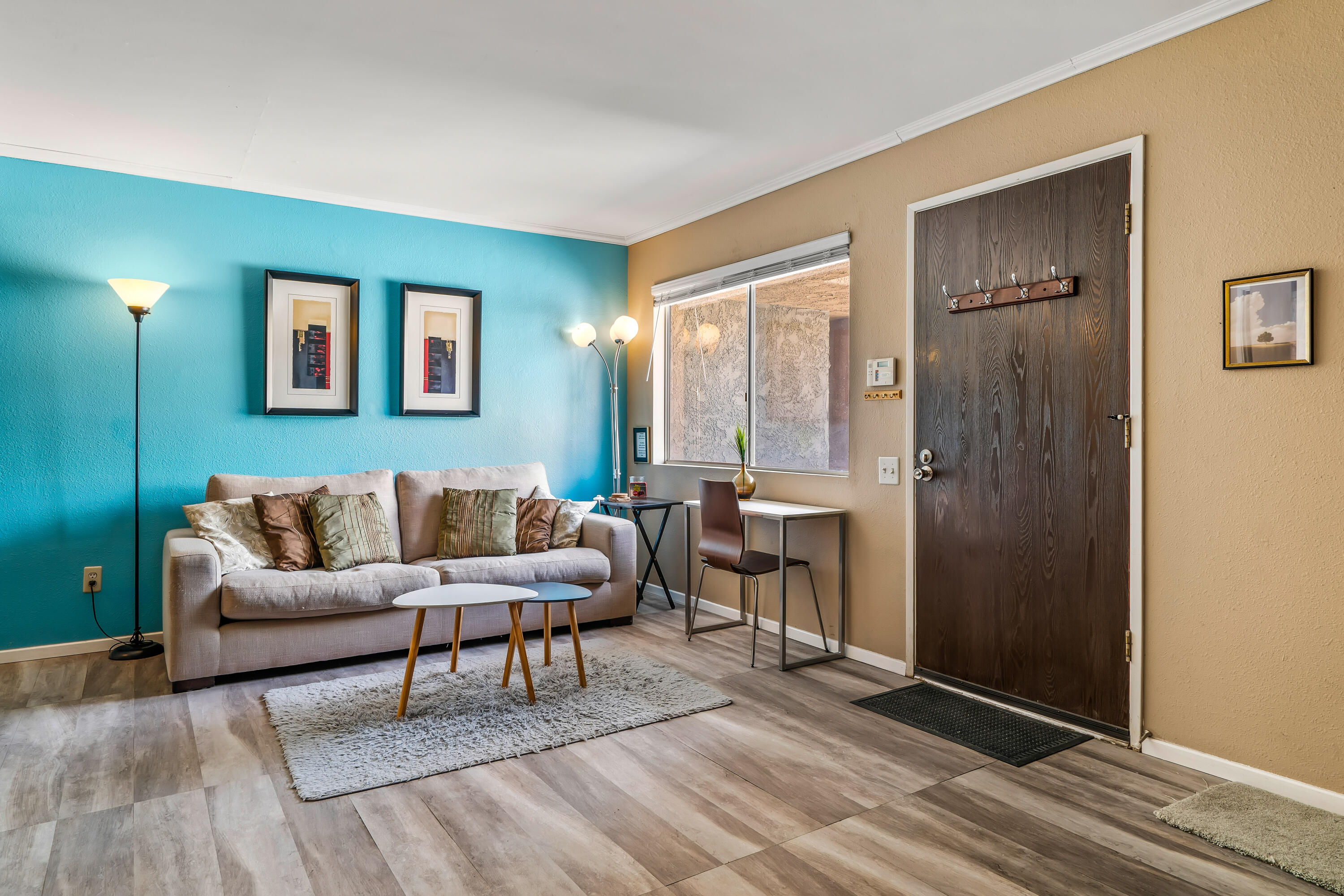 365 N Saturmino DR Unit: 15