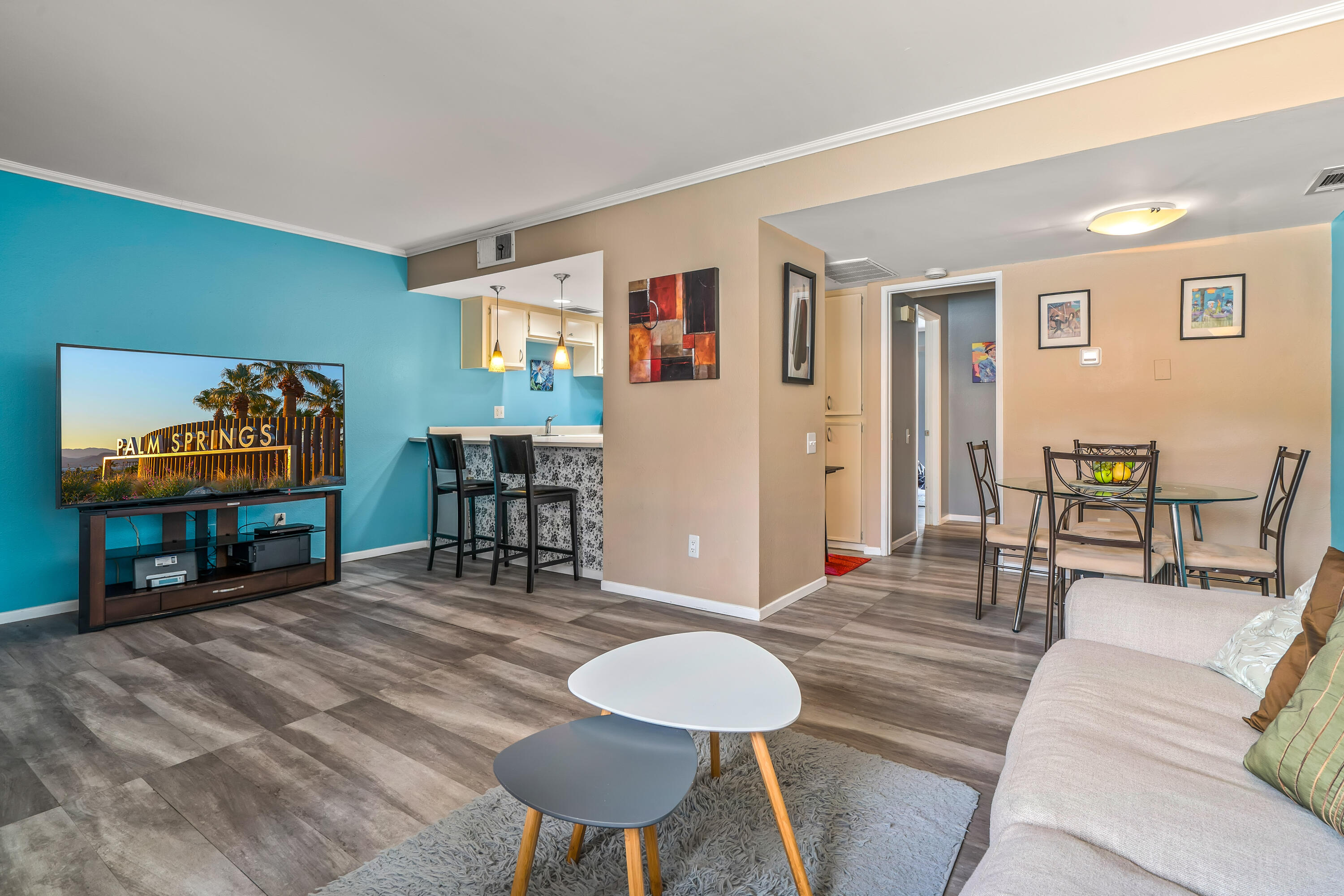 365 N Saturmino DR Unit: 15