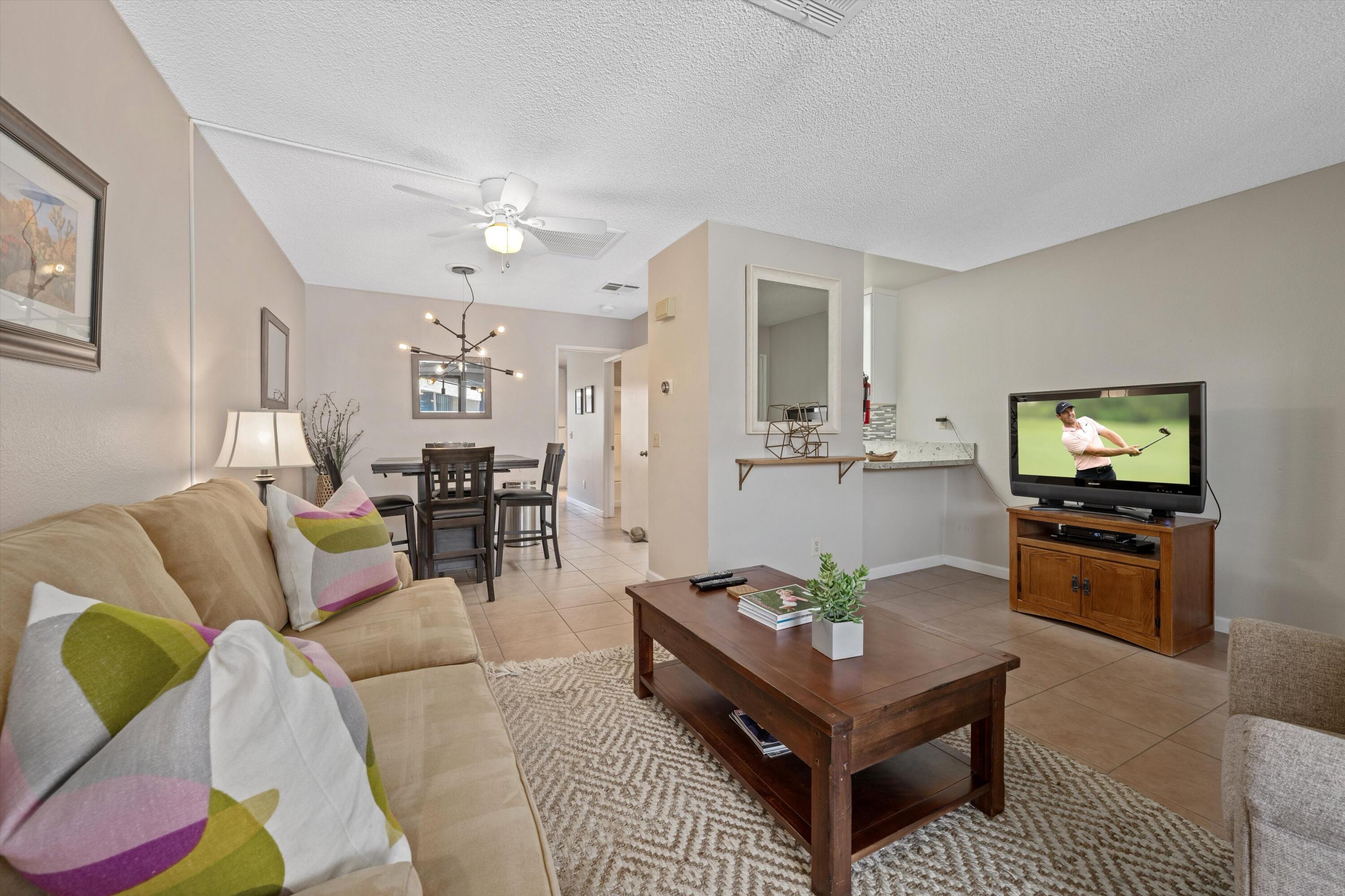 471 S Calle El Segundo Unit: C14