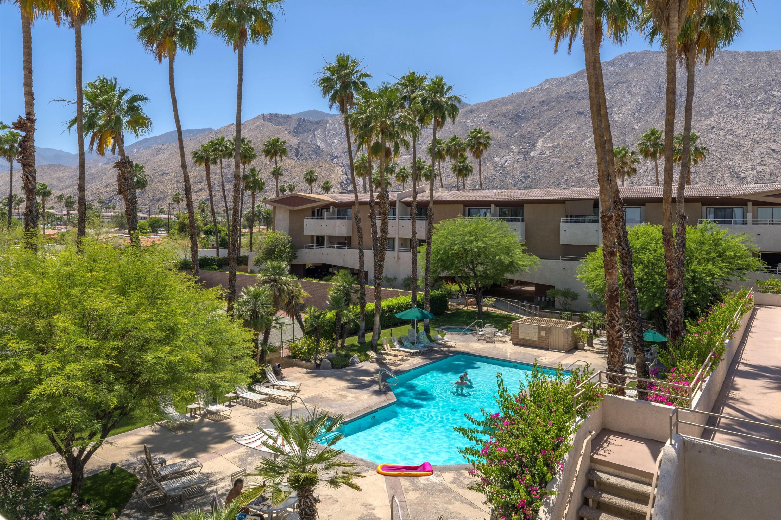 471 S Calle El Segundo Unit: C14