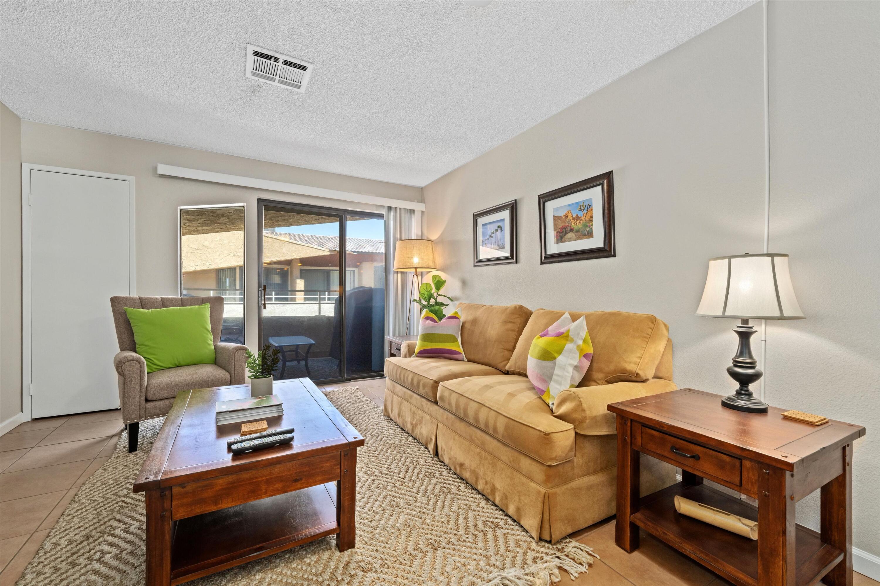 471 S Calle El Segundo Unit: C14