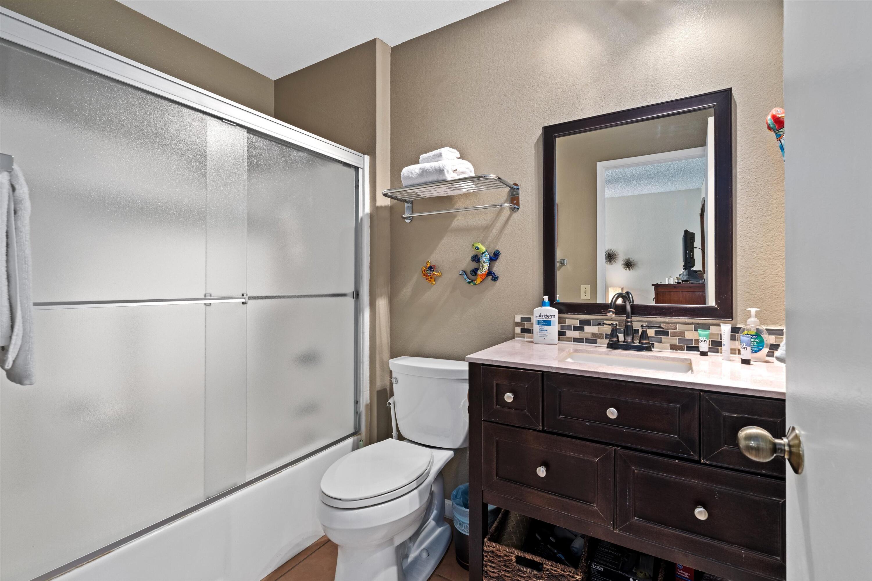 471 S Calle El Segundo Unit: C14