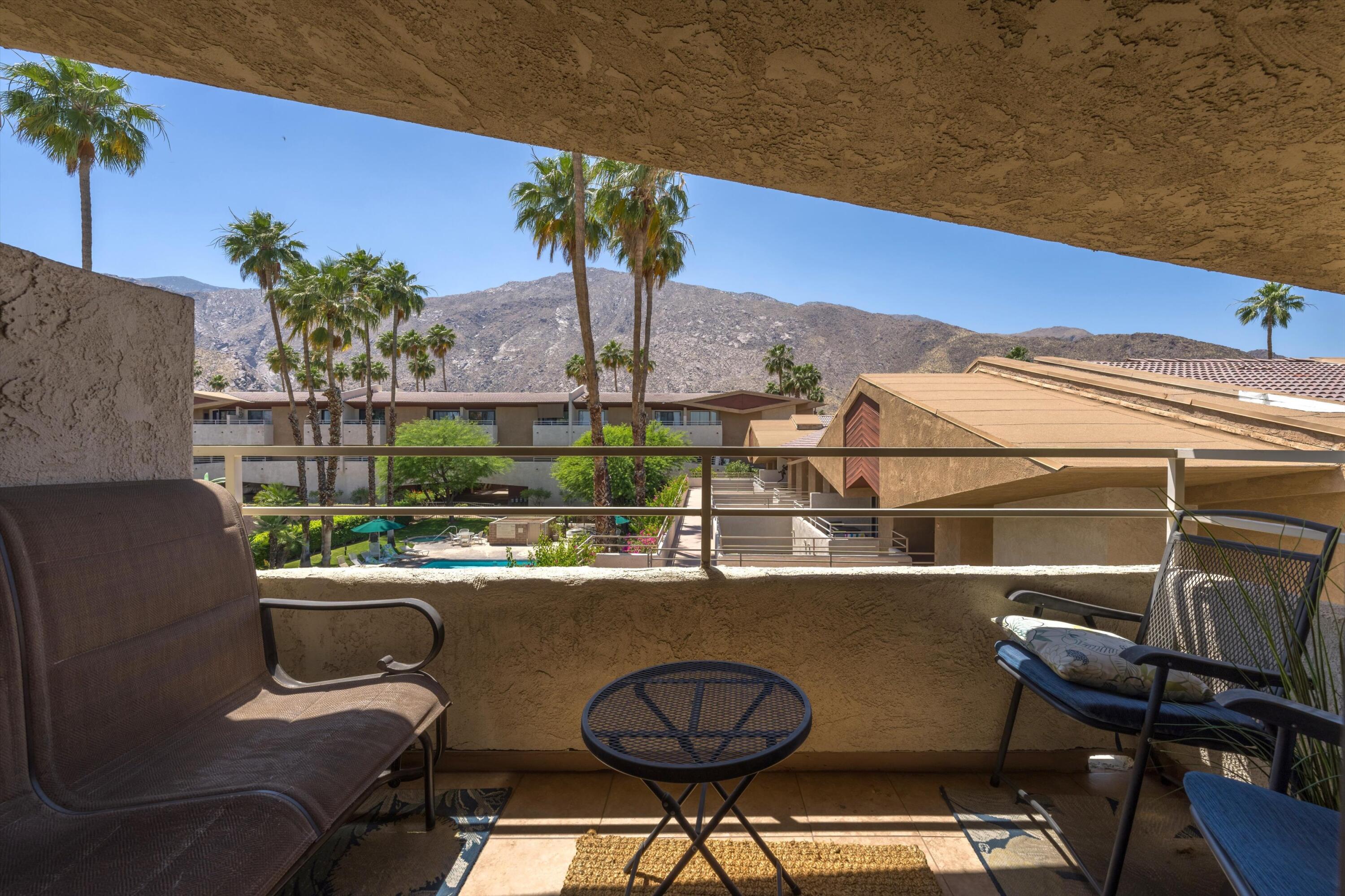 471 S Calle El Segundo Unit: C14