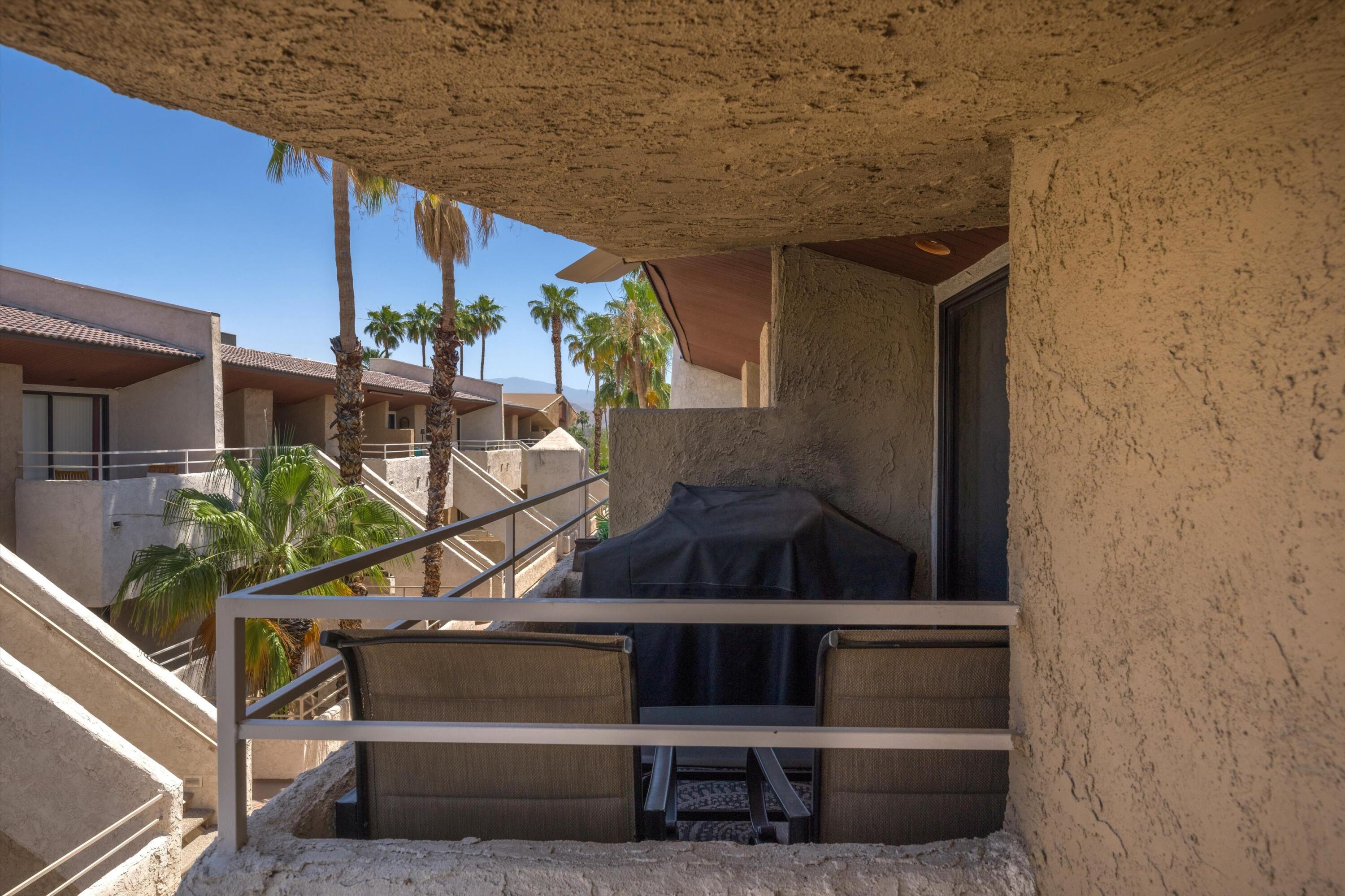 471 S Calle El Segundo Unit: C14