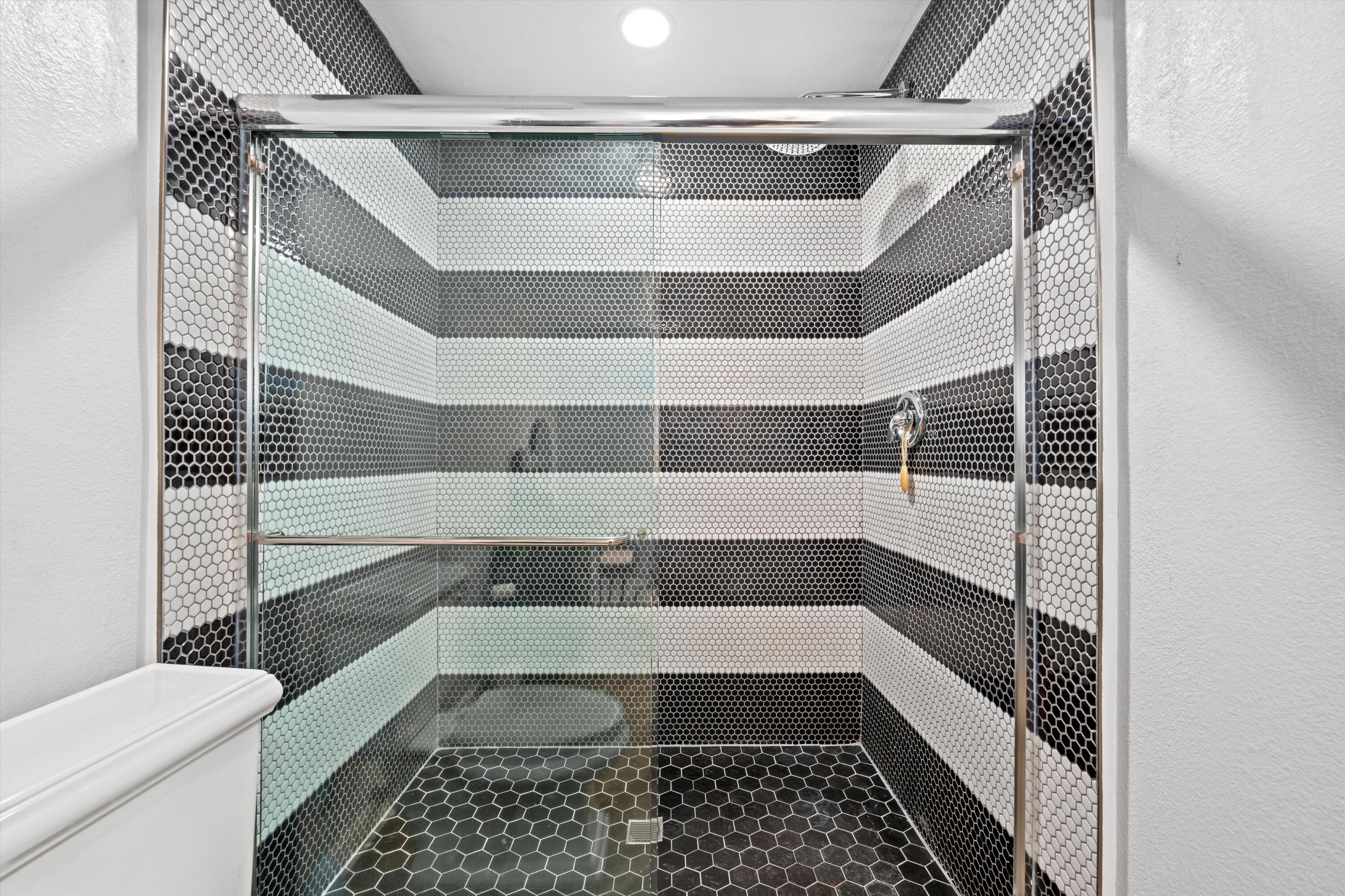 1150 E Palm Canyon DR Unit: 28