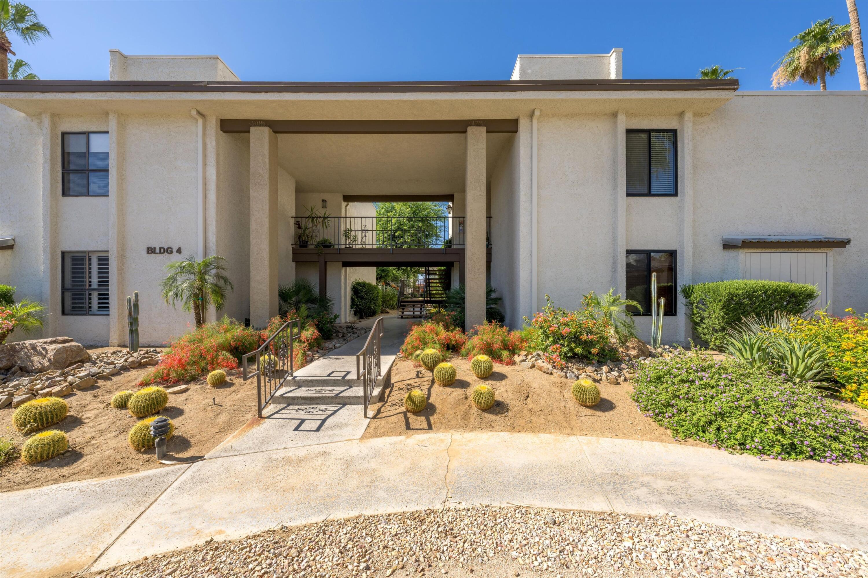 1150 E Palm Canyon DR Unit: 28