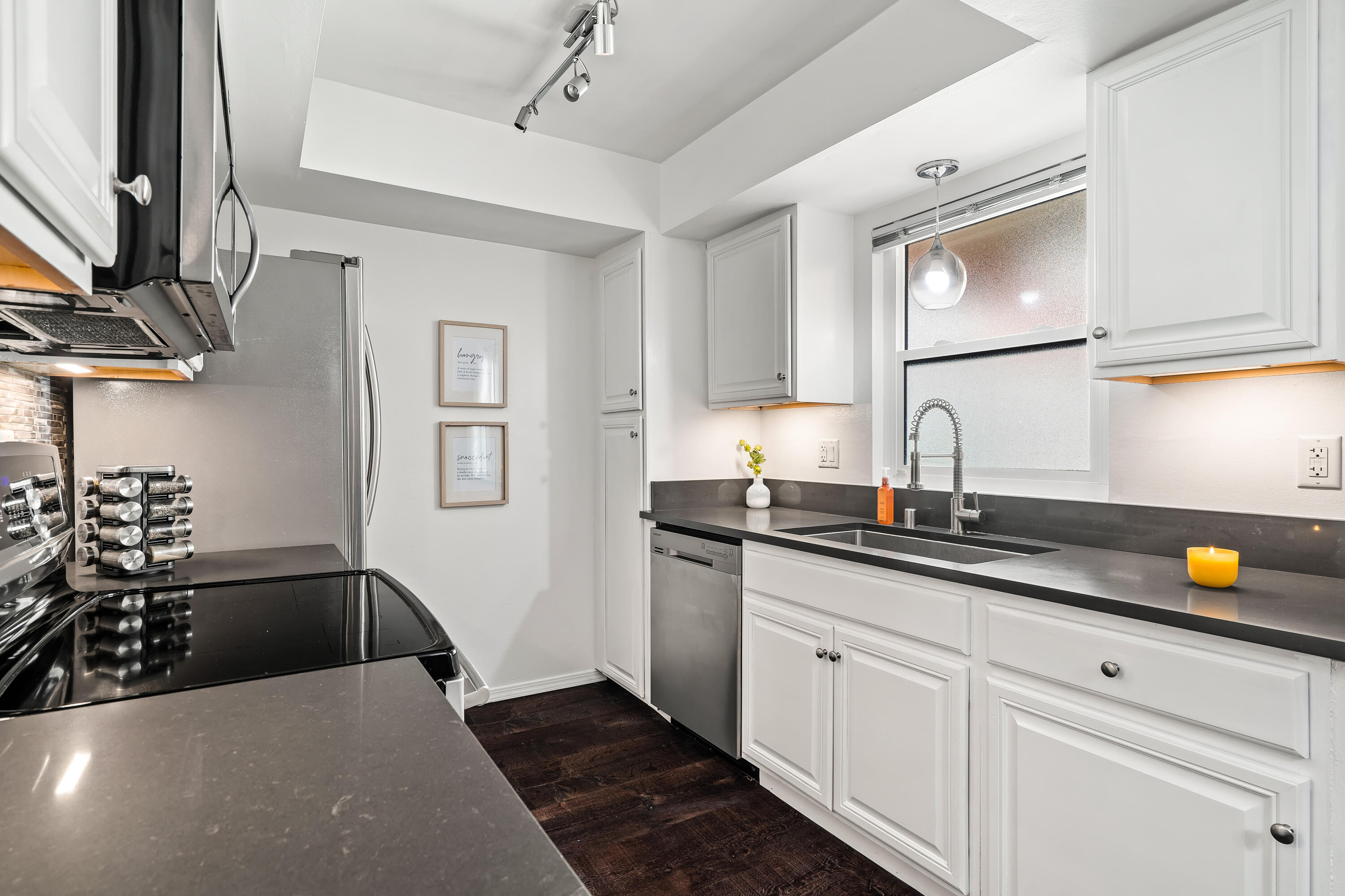 1407 N Sunrise WAY Unit: 23