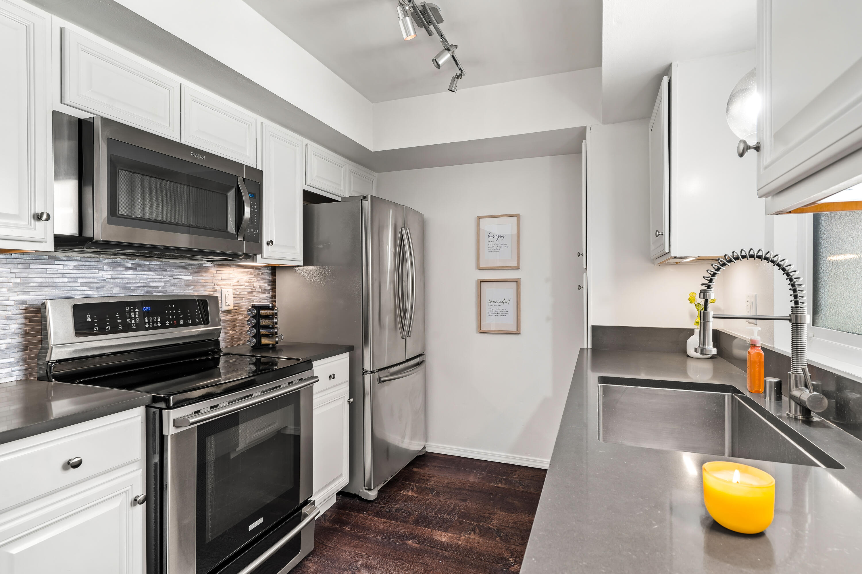 1407 N Sunrise WAY Unit: 23