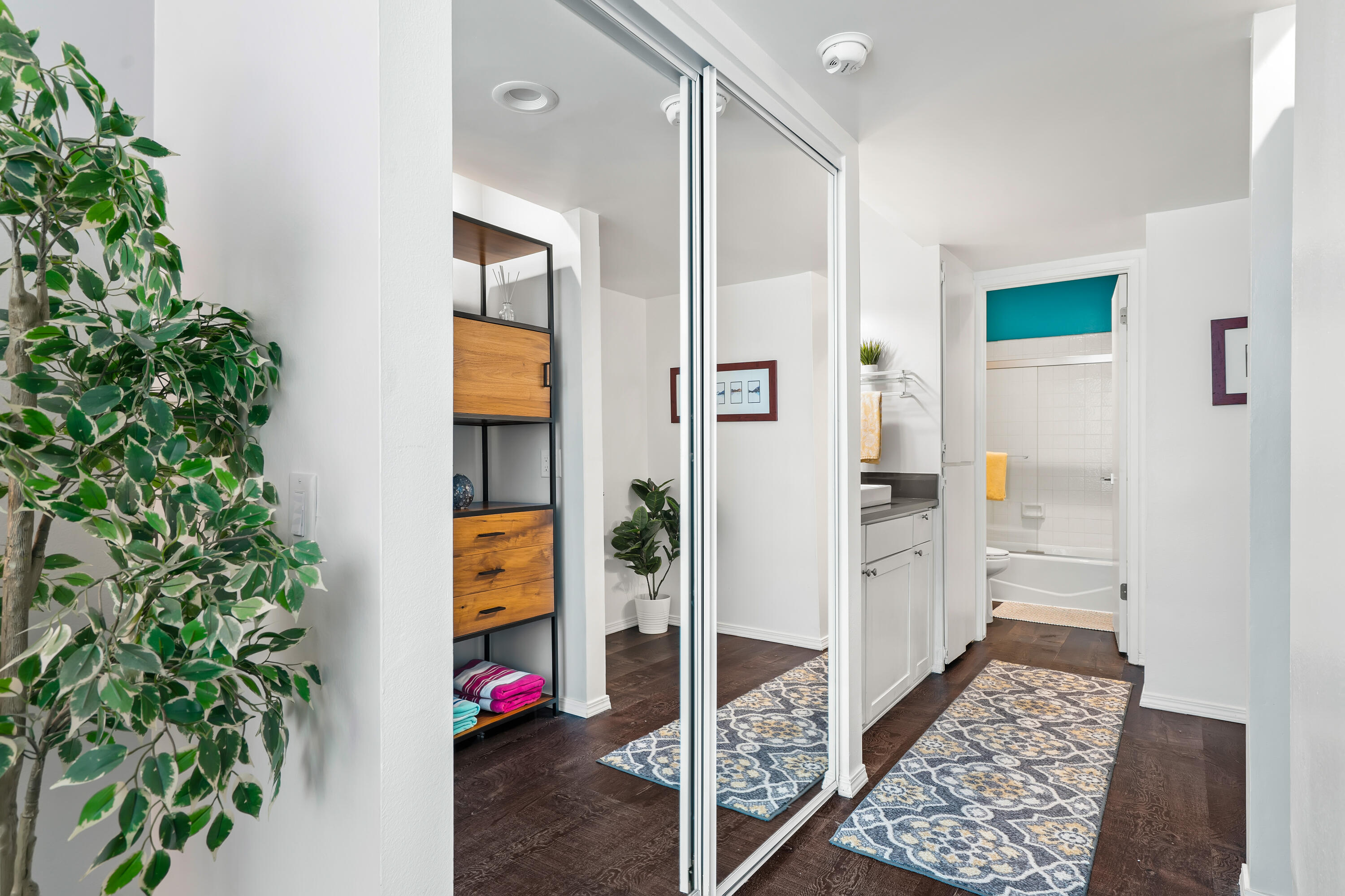 1407 N Sunrise WAY Unit: 23