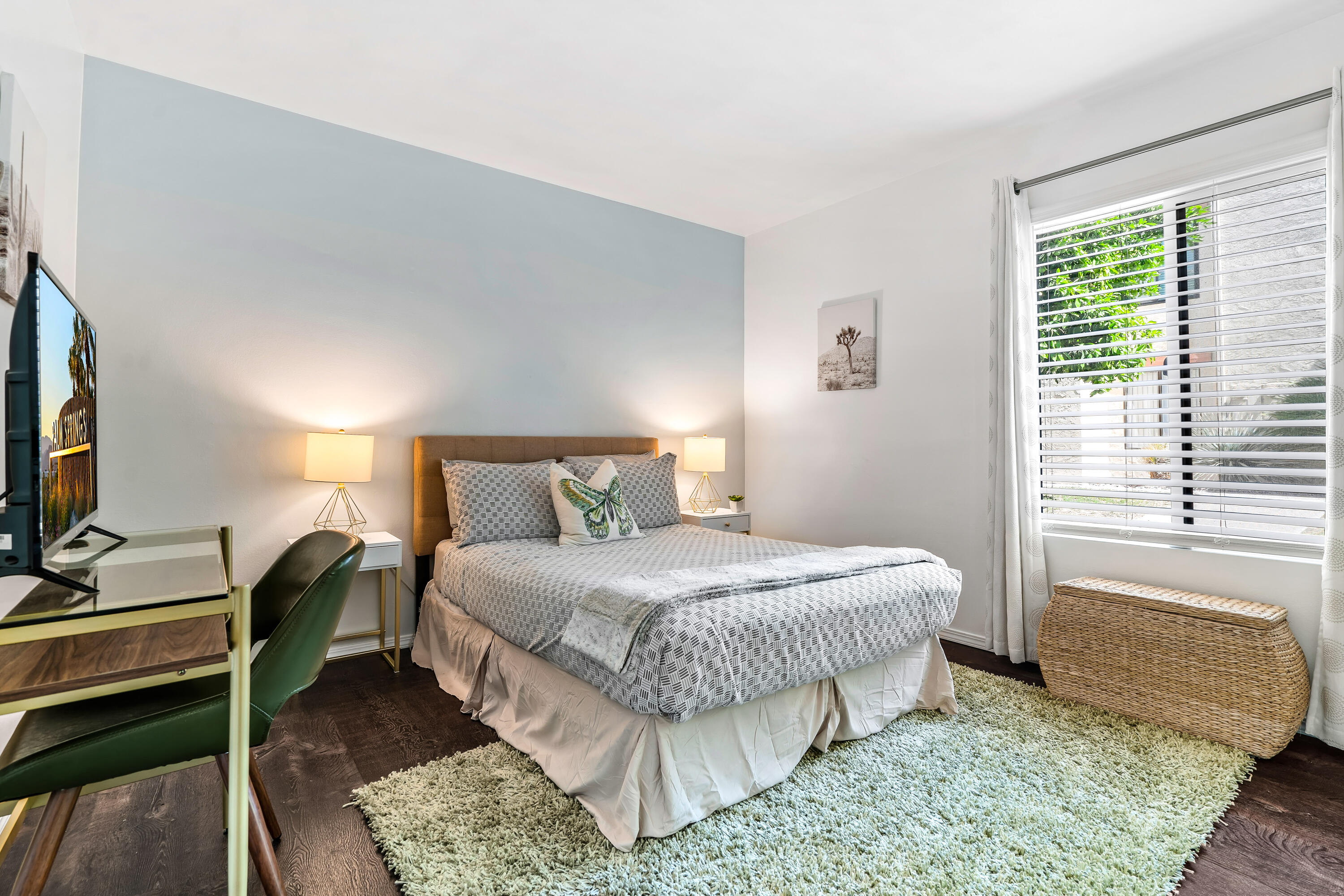 1407 N Sunrise WAY Unit: 23