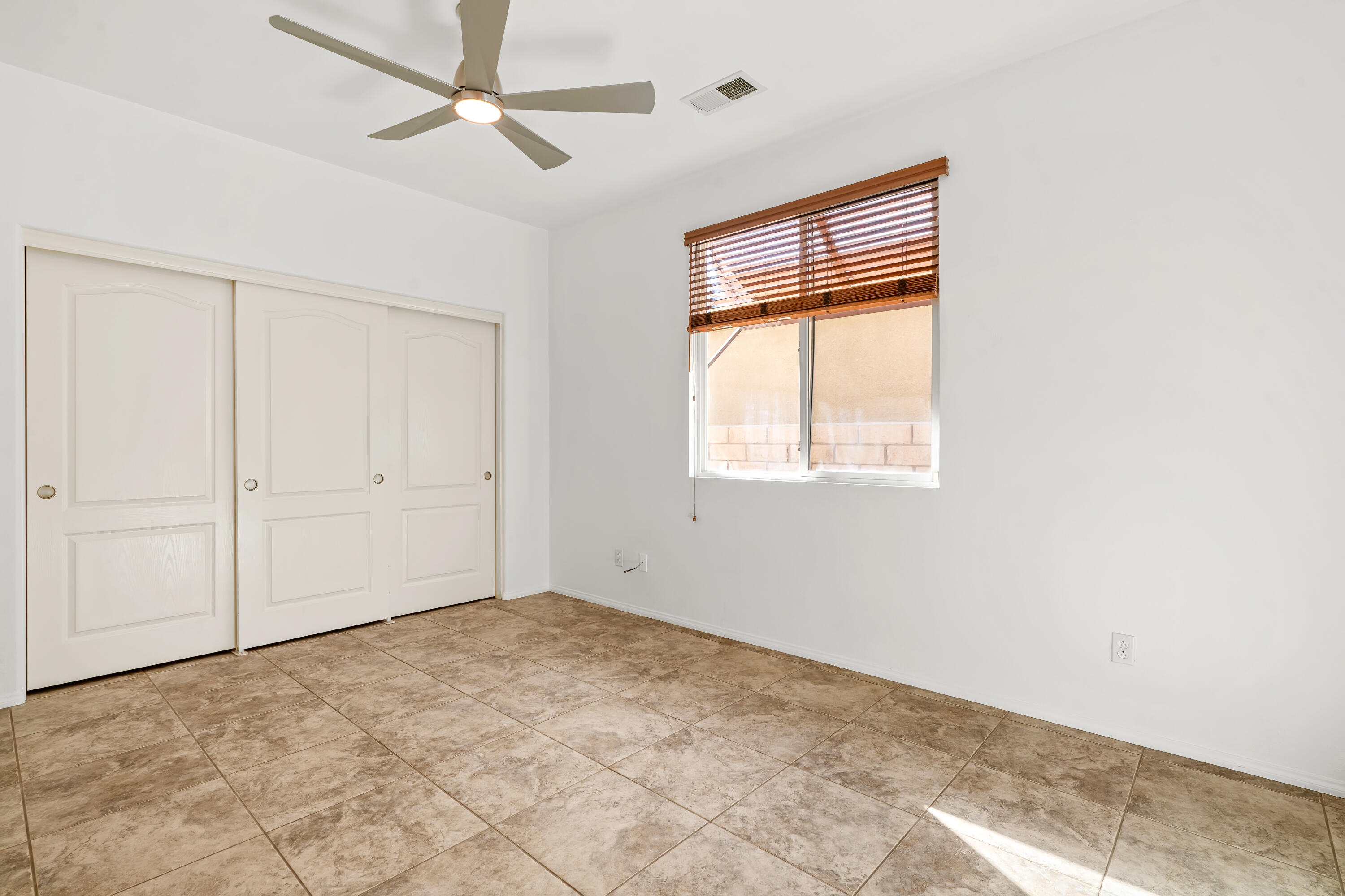 2651 Desert Breeze WAY