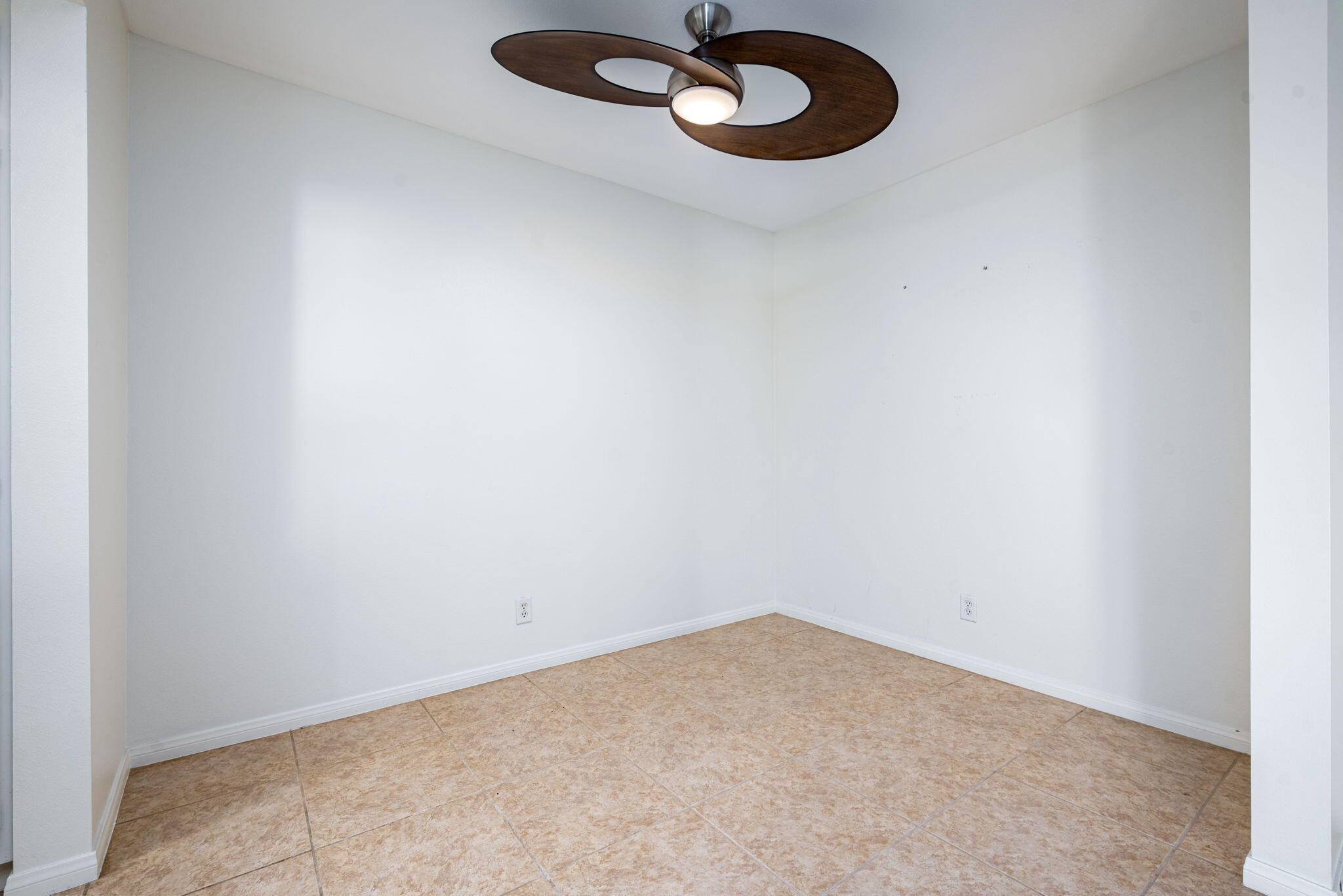 1552 S Camino Real Unit: 133