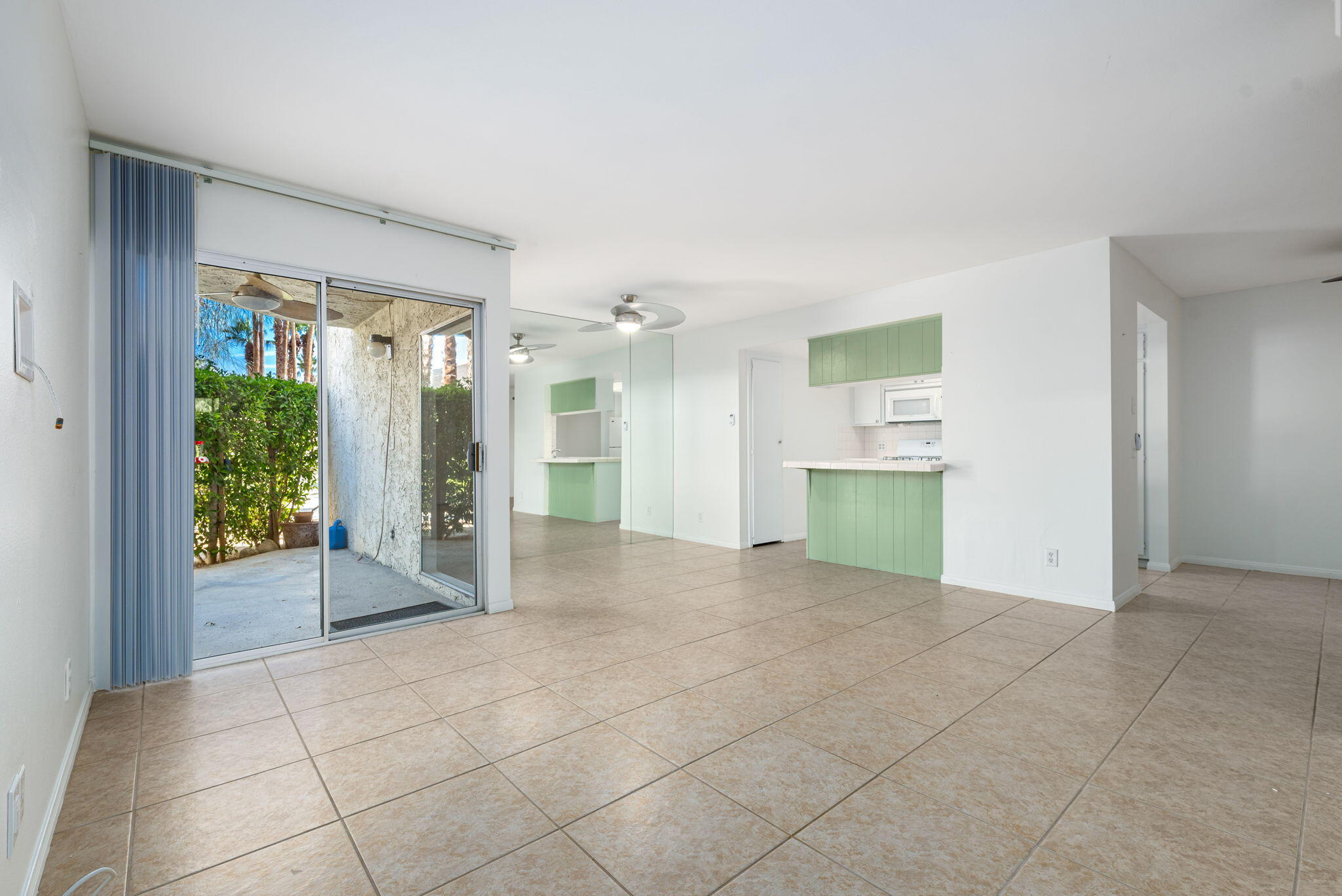 1552 S Camino Real Unit: 133