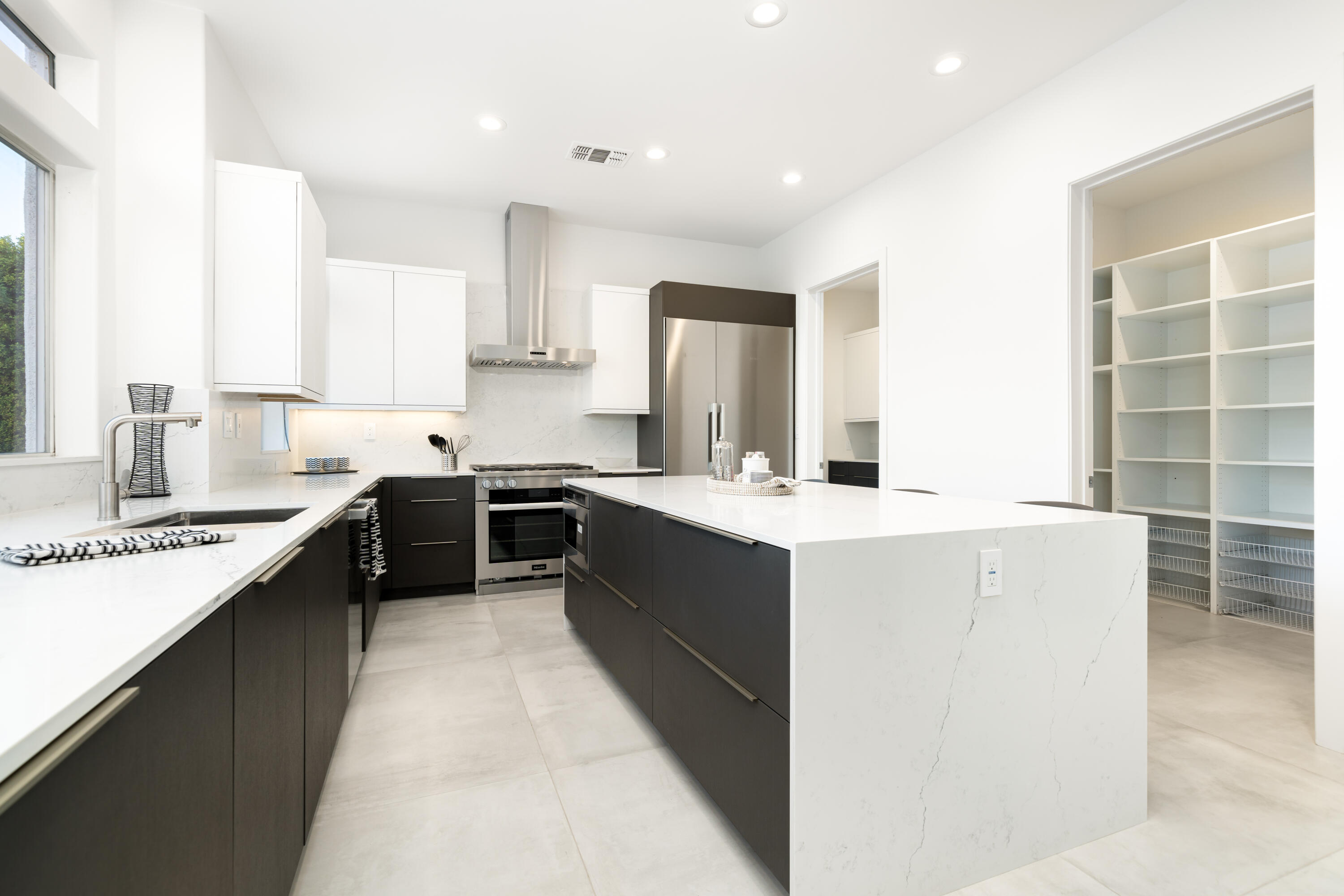 1488 Murray Canyon DR