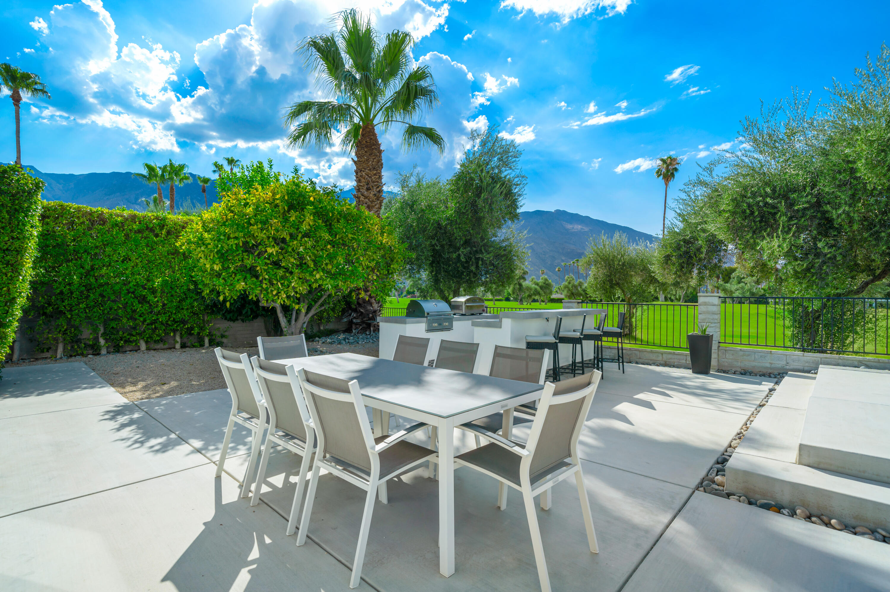 1488 Murray Canyon DR